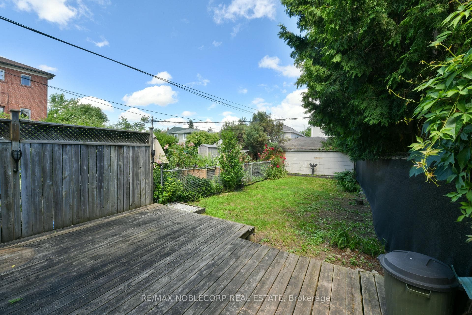 21 Frankdale Avenue photo 40