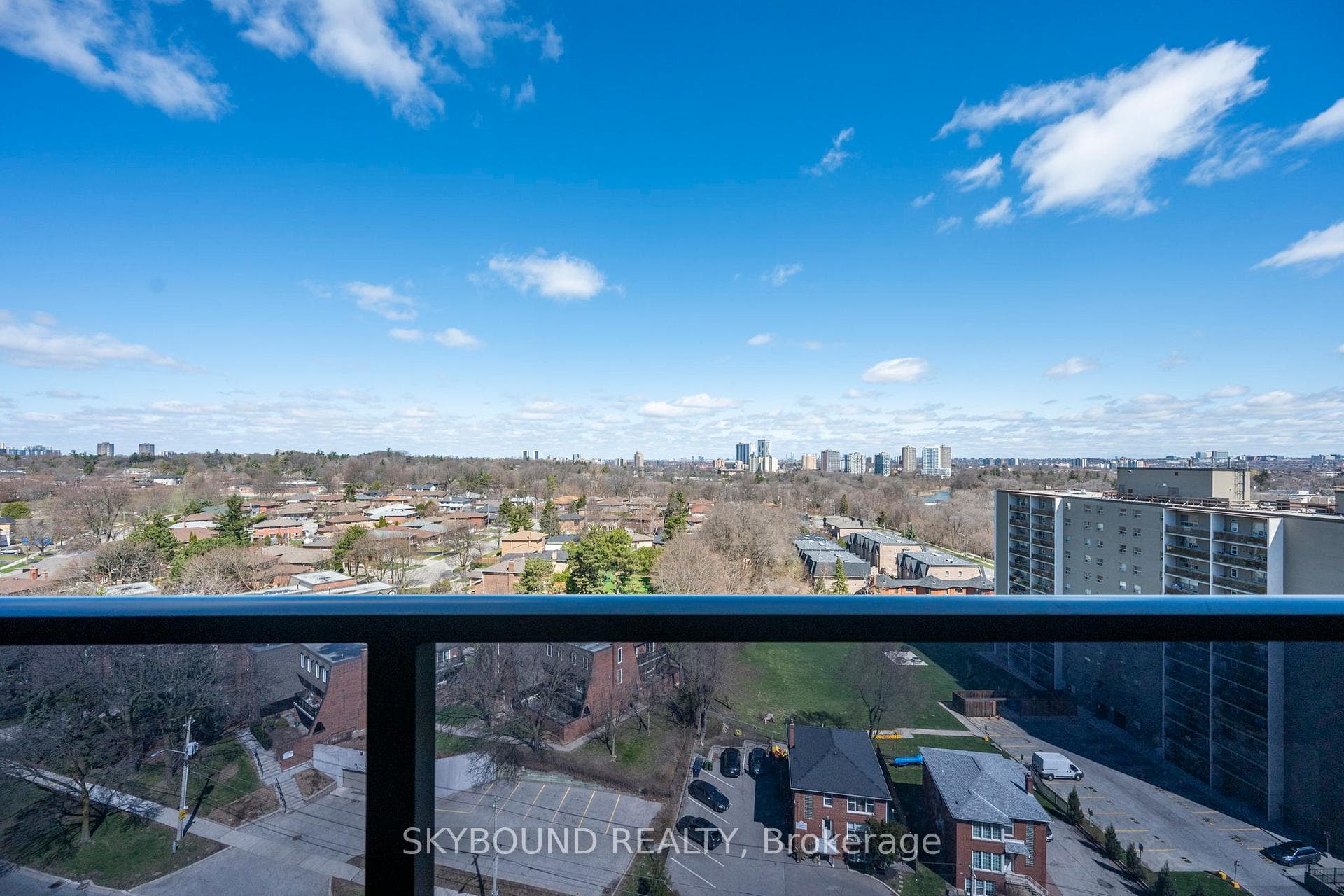15 La Rose Avenue Unit 1510 photo 23