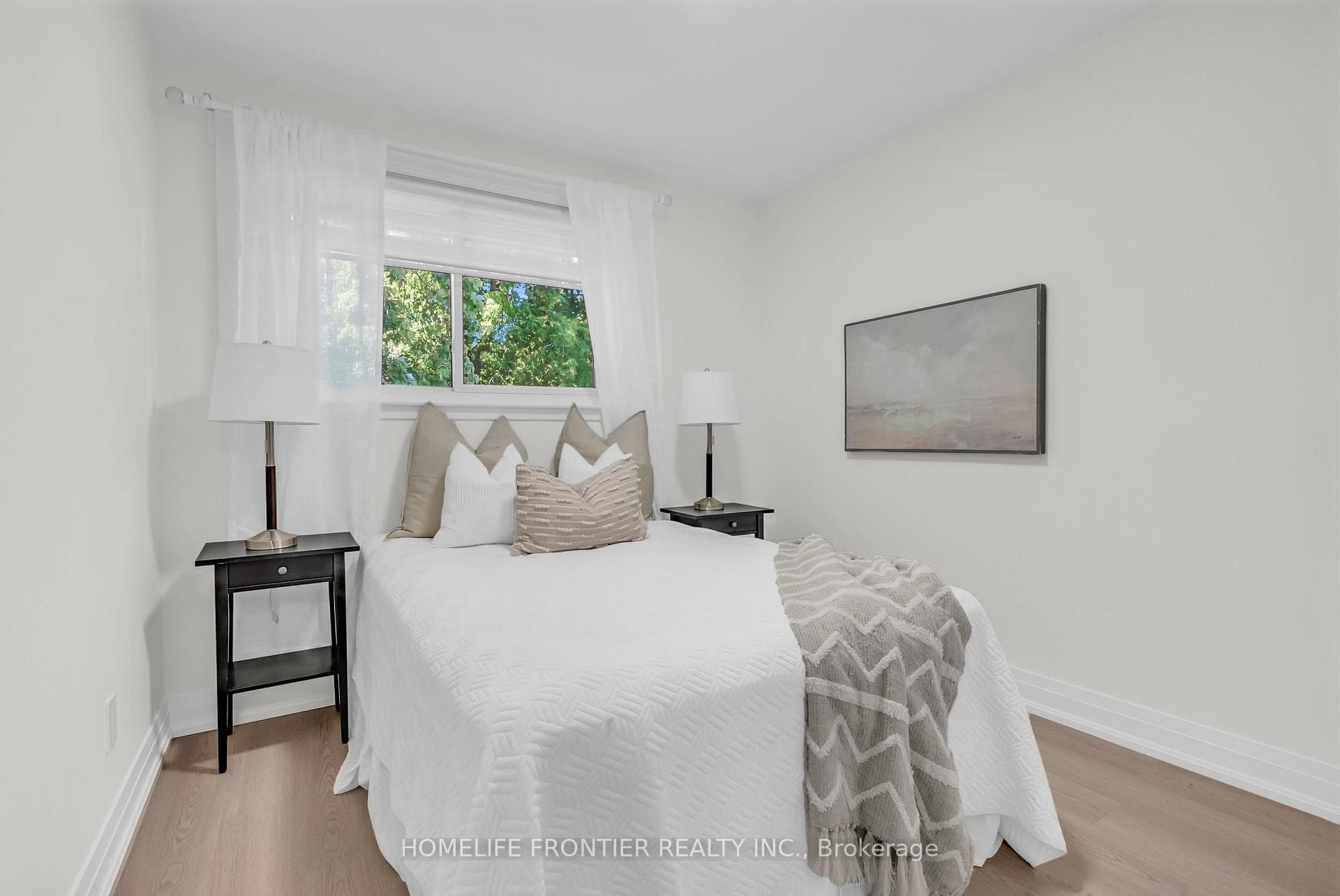 61 Sundial Crescent photo 29