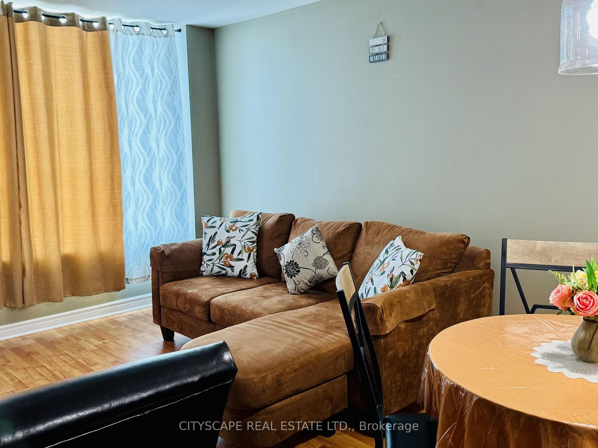 540 Ouellette Avenue Unit 5F photo 4