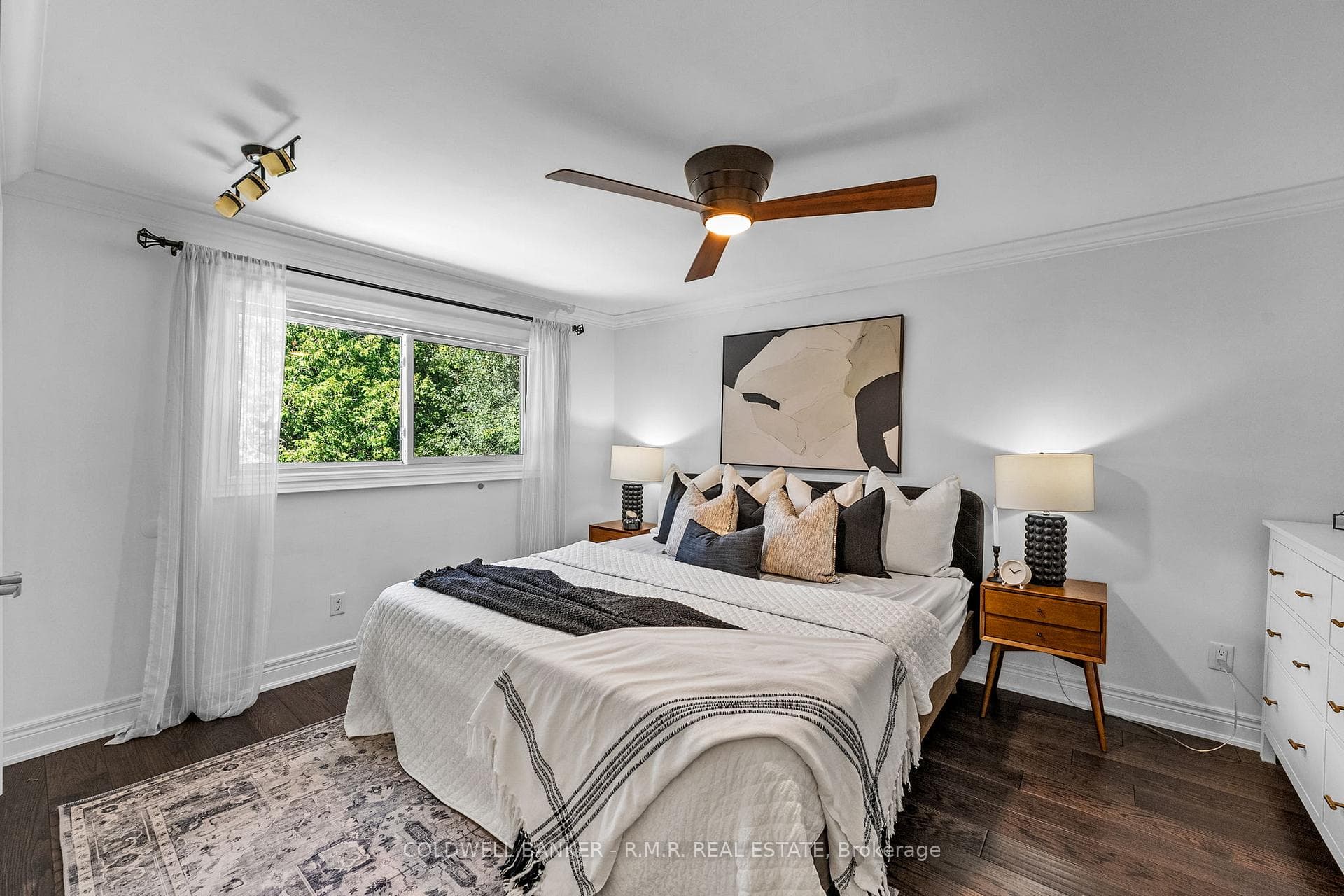 464 Jane Avenue photo 16