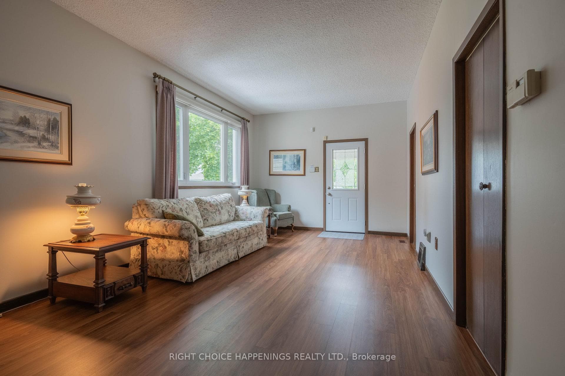104 Albert Street photo 3