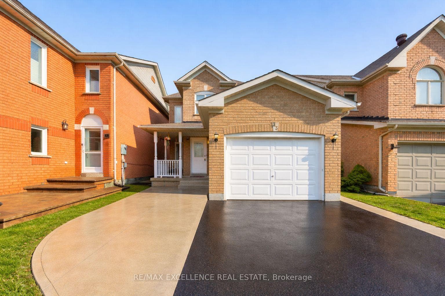 33 Wildberry Crescent photo 1