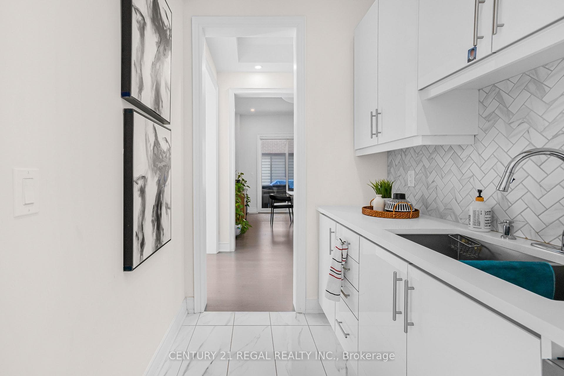 15 Ballanview Court photo 18