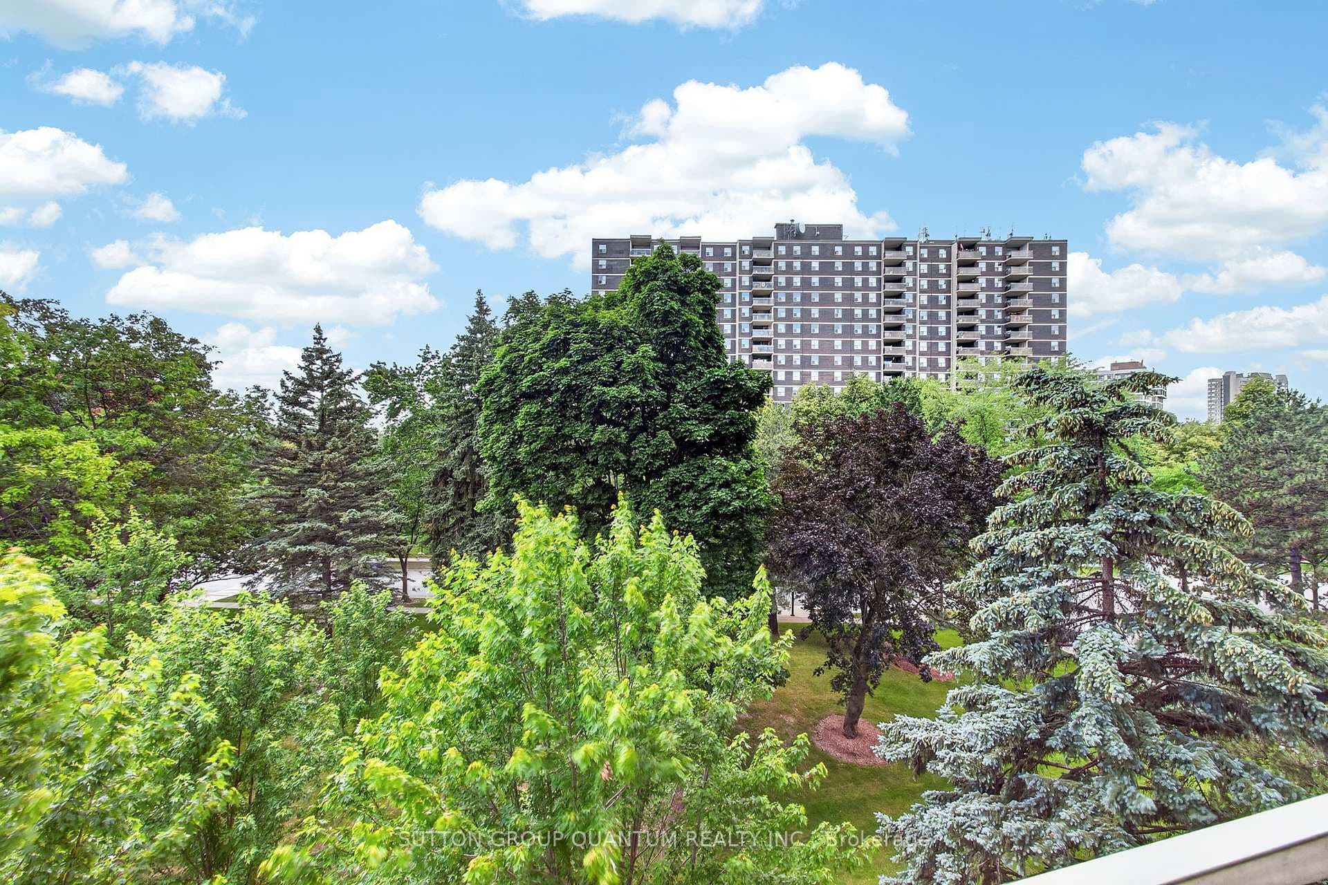 965 Inverhouse Drive Unit 504 photo 15
