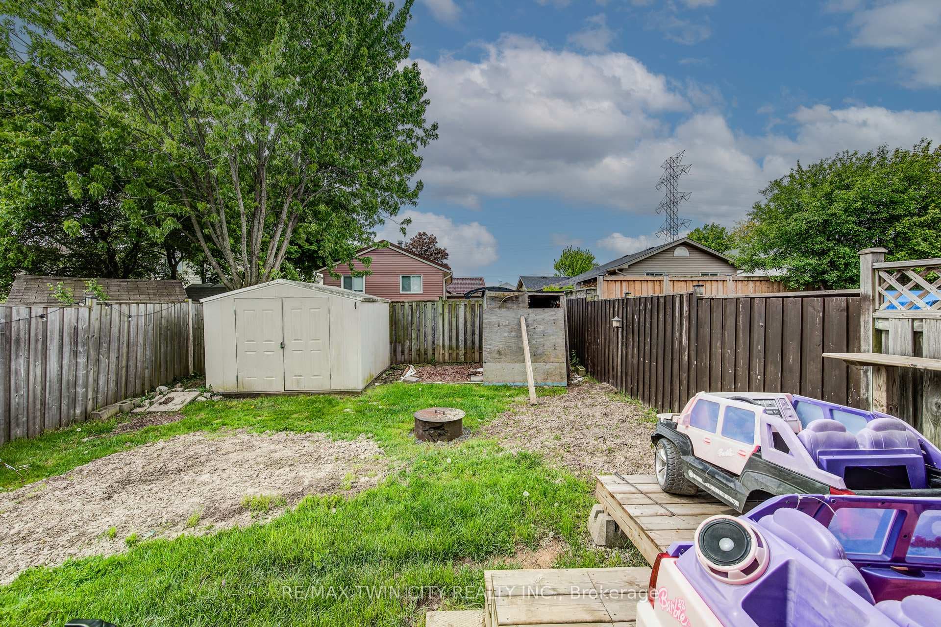 27 Meadow Woods Crescent photo 27