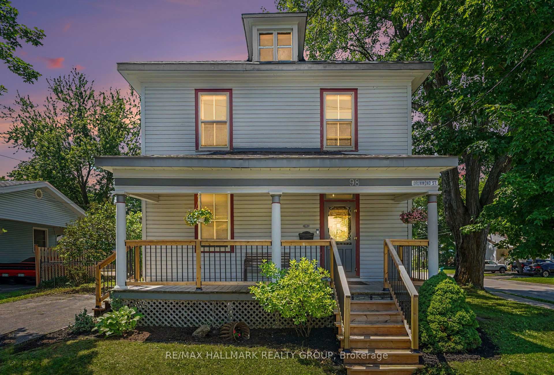 98 Drummond Street photo 2
