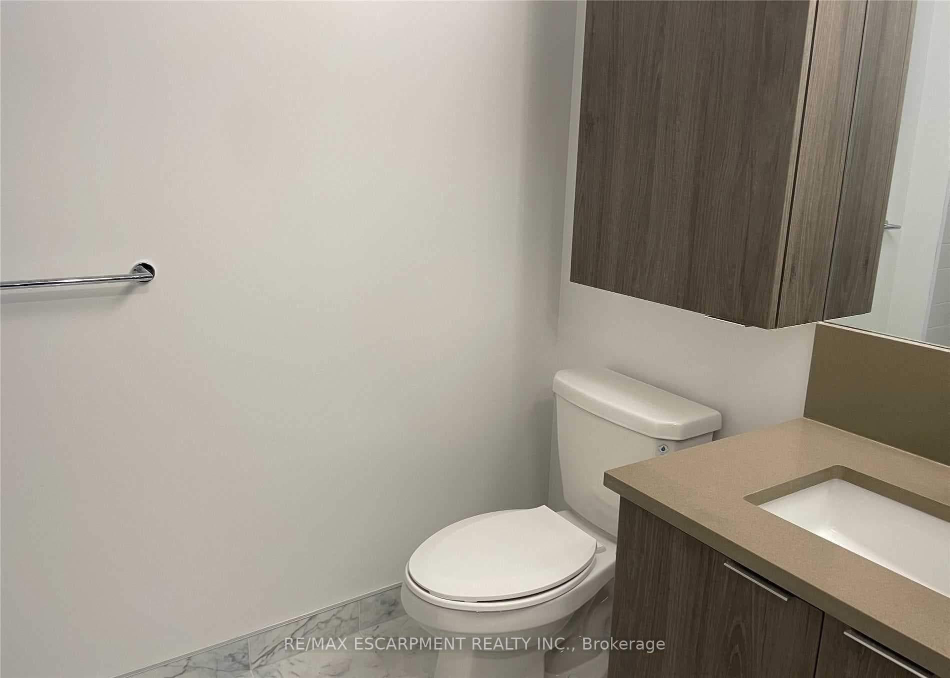 38 Iannuzzi Street Unit 604 photo 8