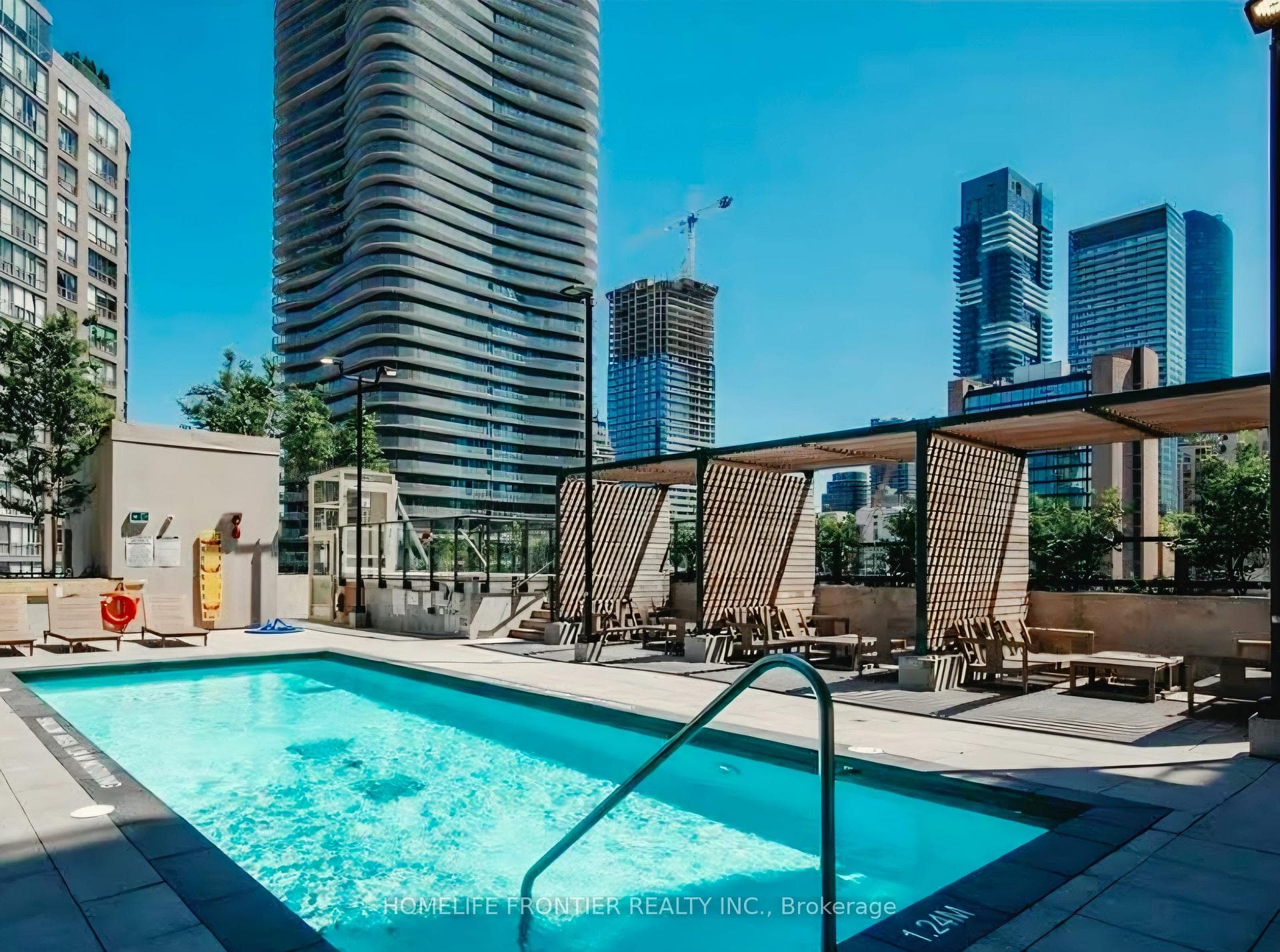 955 Bay Street Unit 1701 photo 2