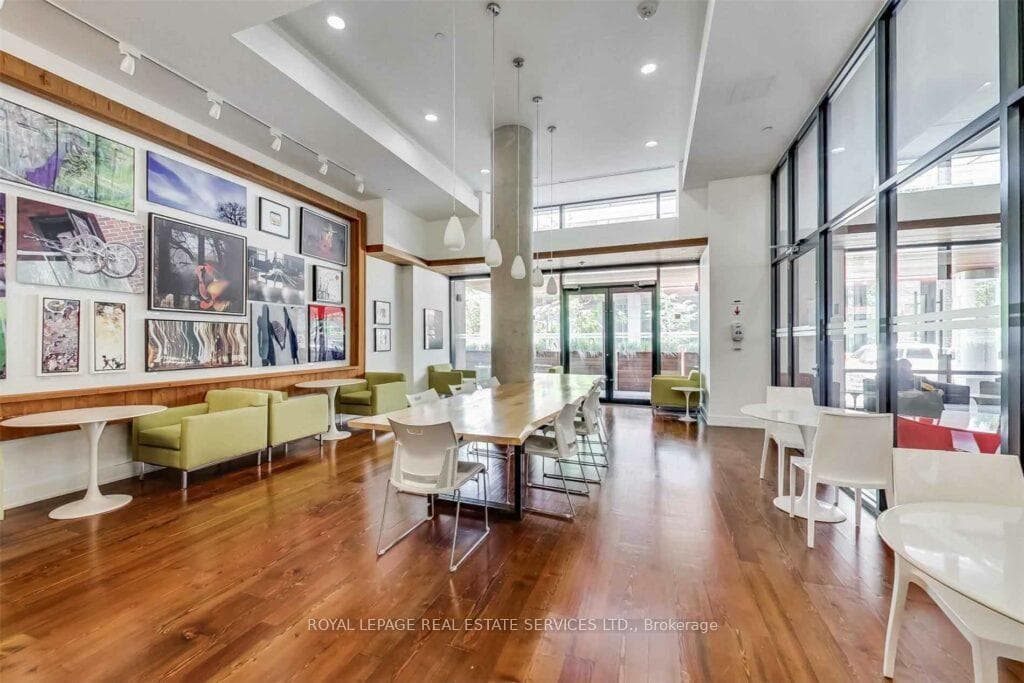 225 Sackville Street Unit 1602 photo 28