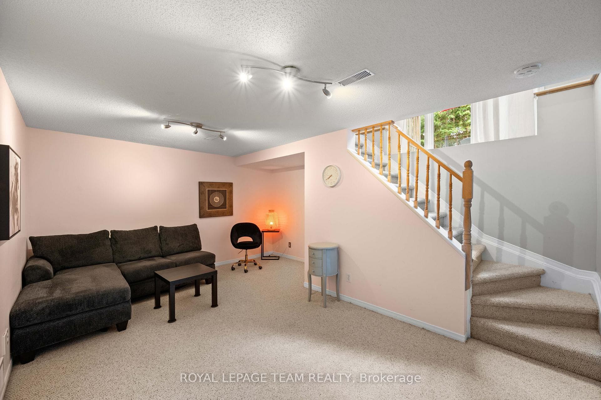 6 Folison Street photo 29