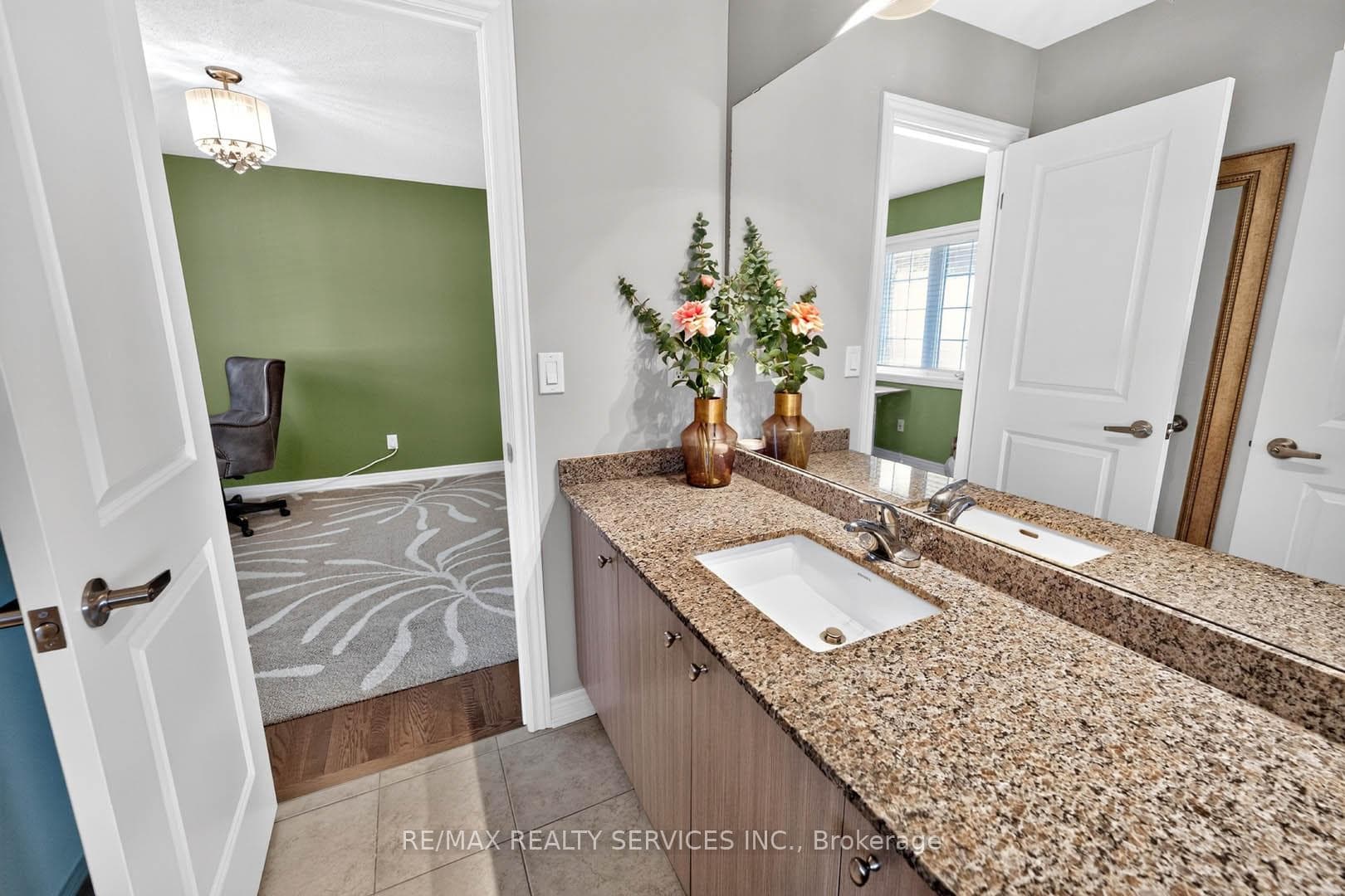 1 Dolbyhill Drive photo 28