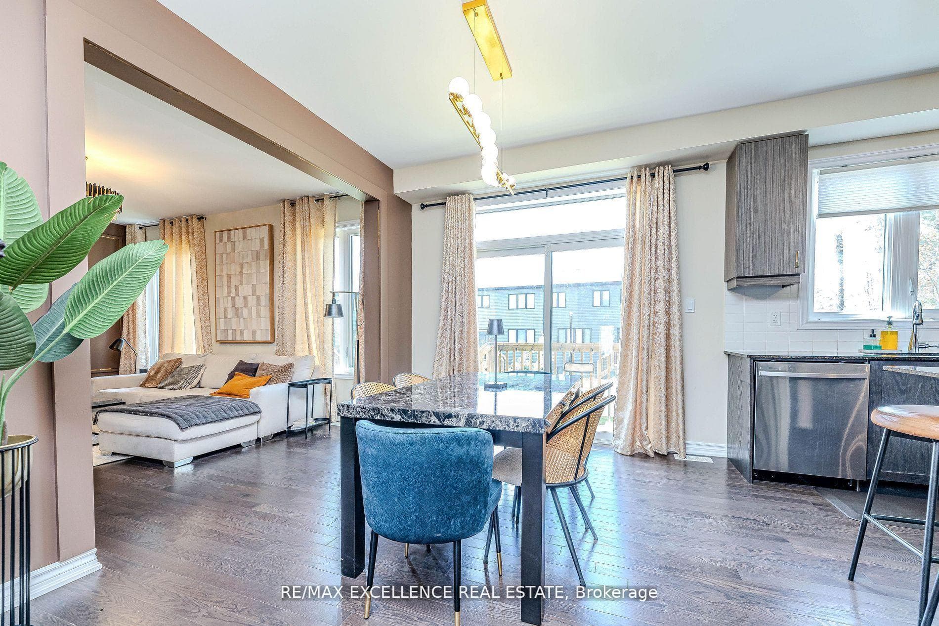 80 Berkely Street photo 16