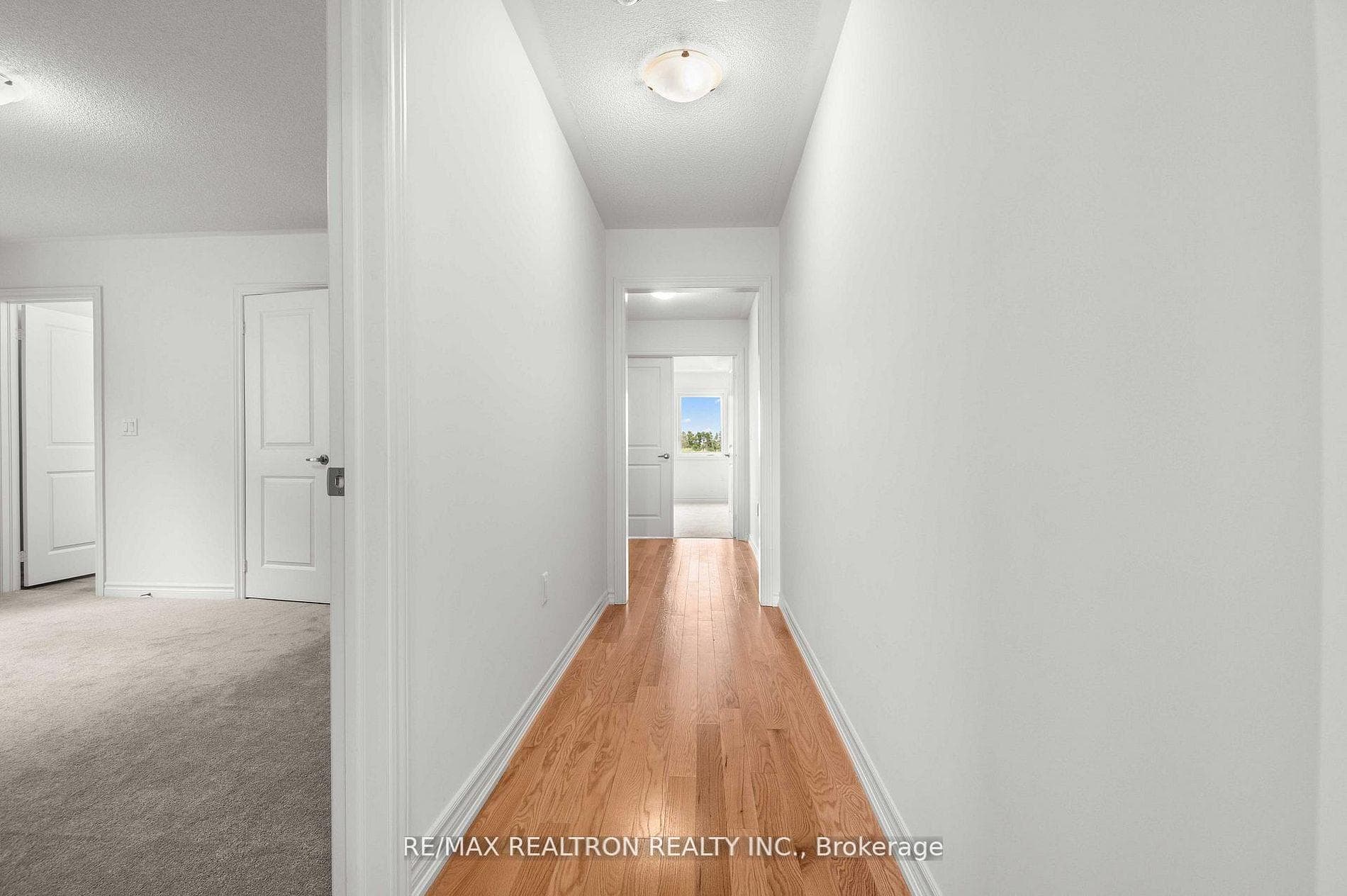 434 Vandusen Avenue photo 25