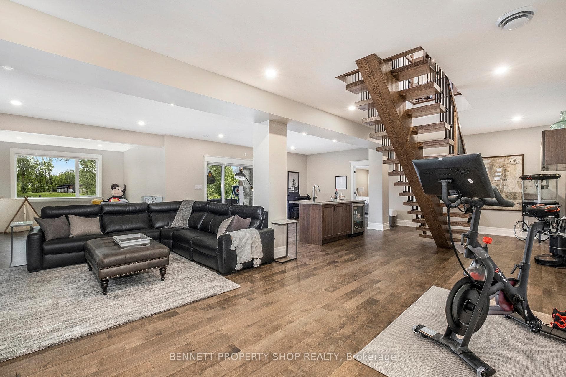 396 Shoreway Drive photo 22