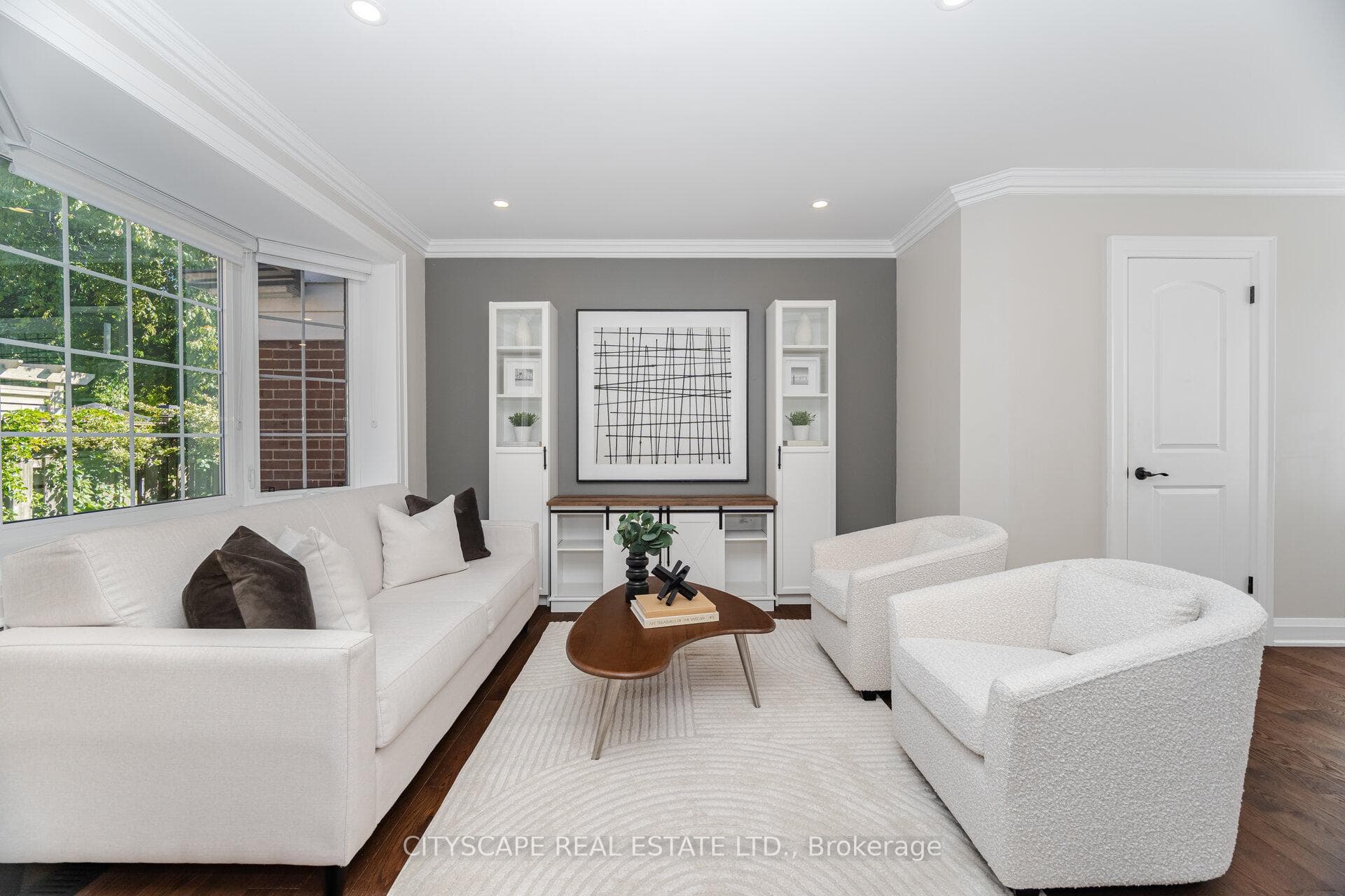 187 Prince Edward Drive photo 19