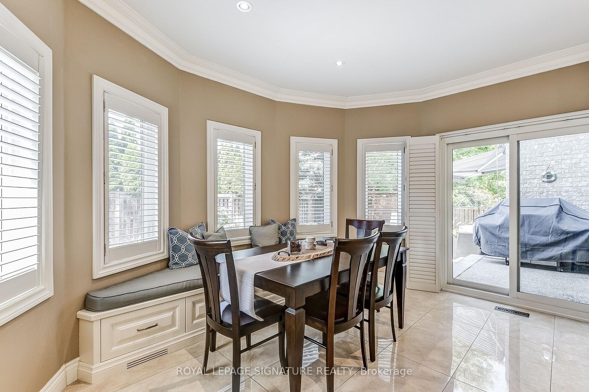 Custom Built Breakfast Area w Top Notch Cabinetry
