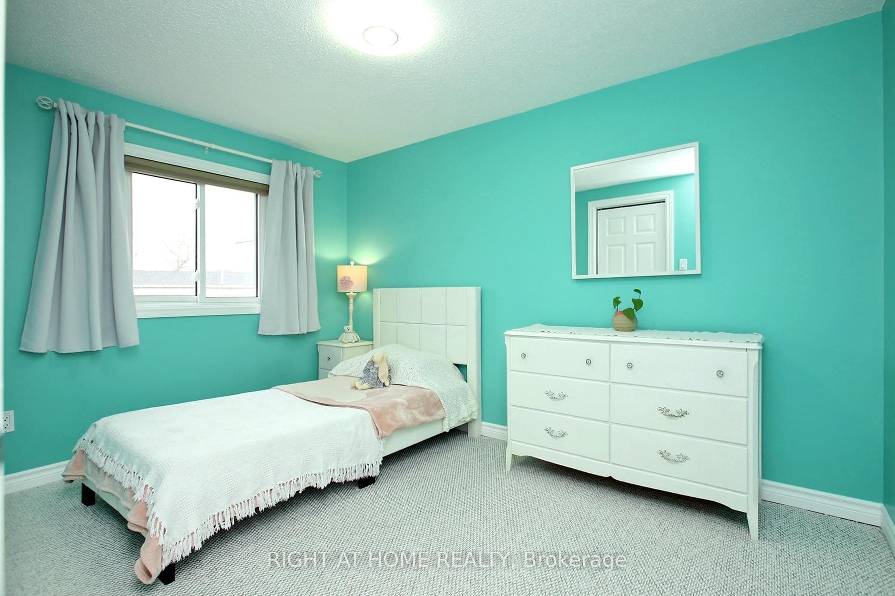136 Andrew Street photo 15