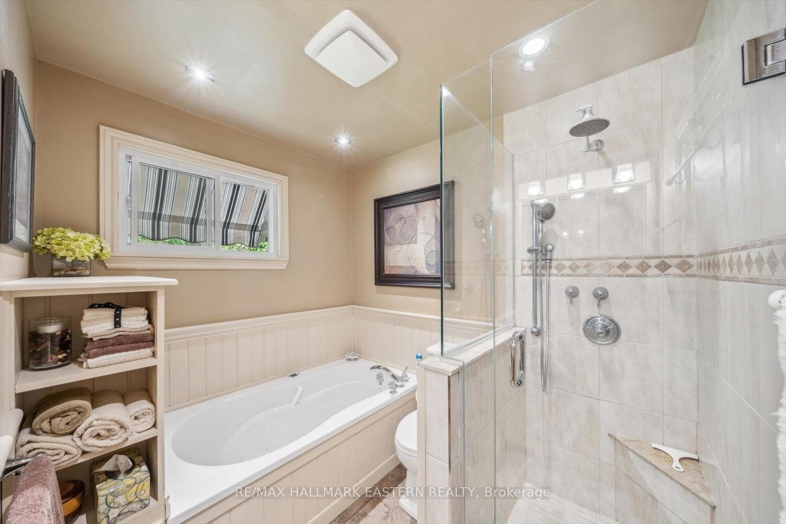 Main Floor bath