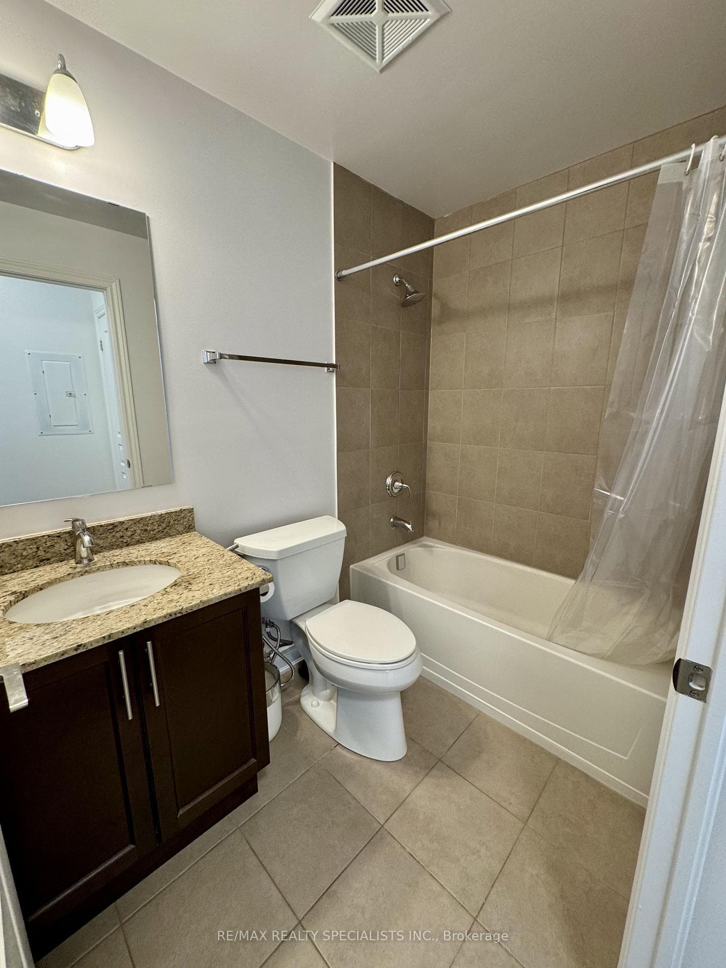3170 Erin Mills Parkway Unit 319 photo 10