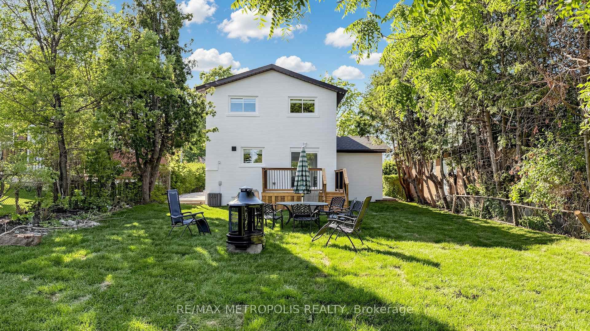12 Romulus Drive photo 44