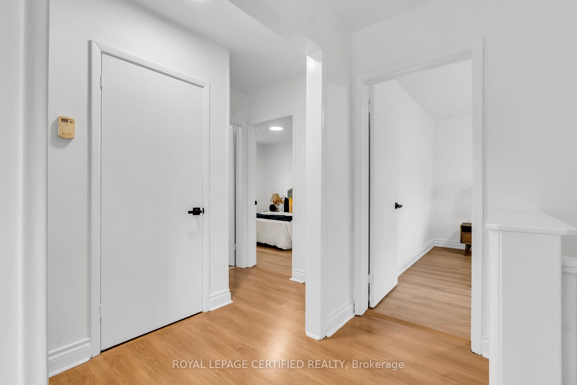 448 Fernleigh Circle photo 18