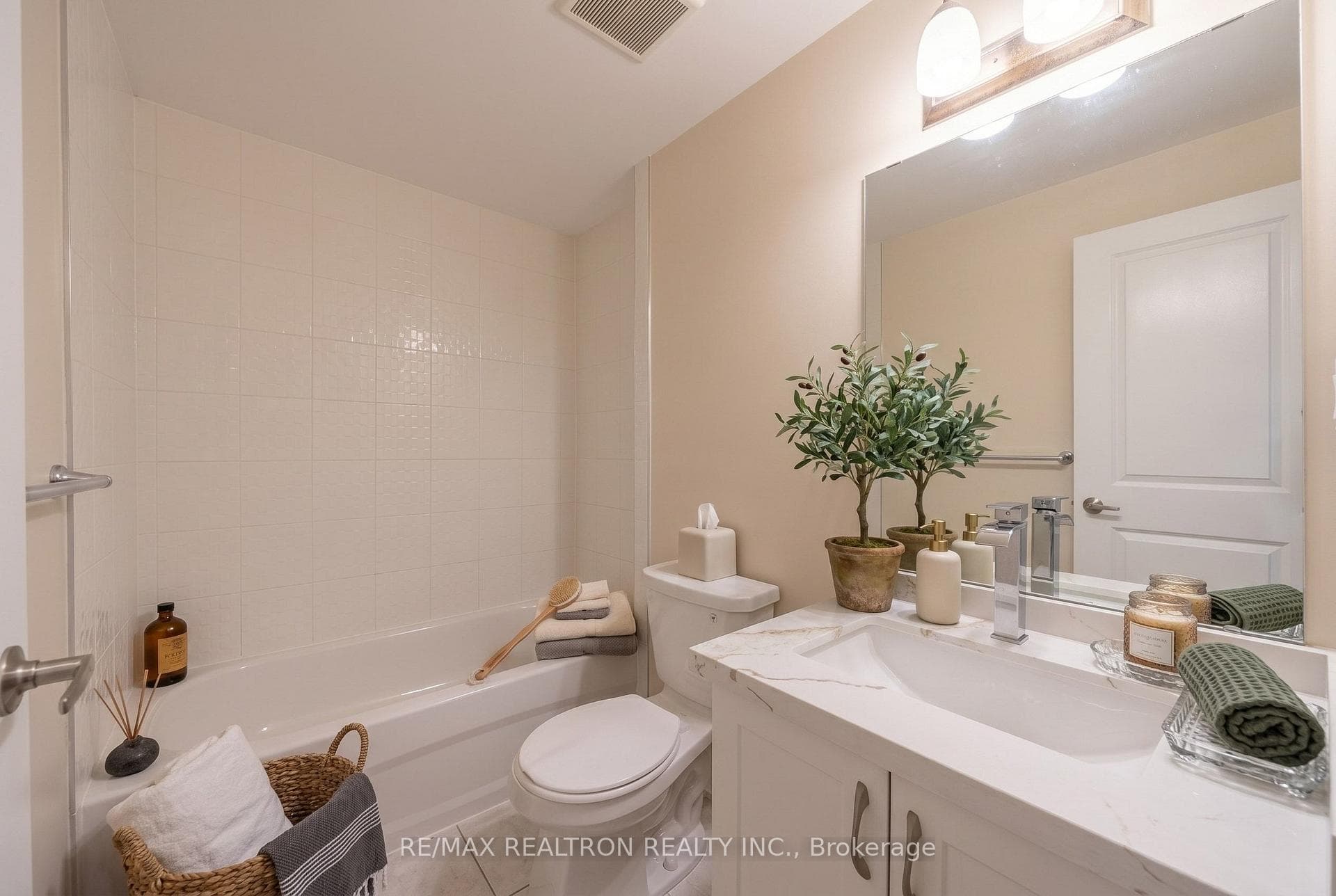 6 Whitaker Way Unit 157 photo 26