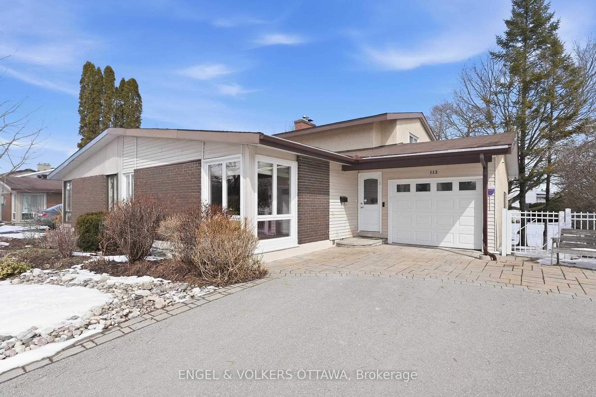113 Benlea Drive photo 4