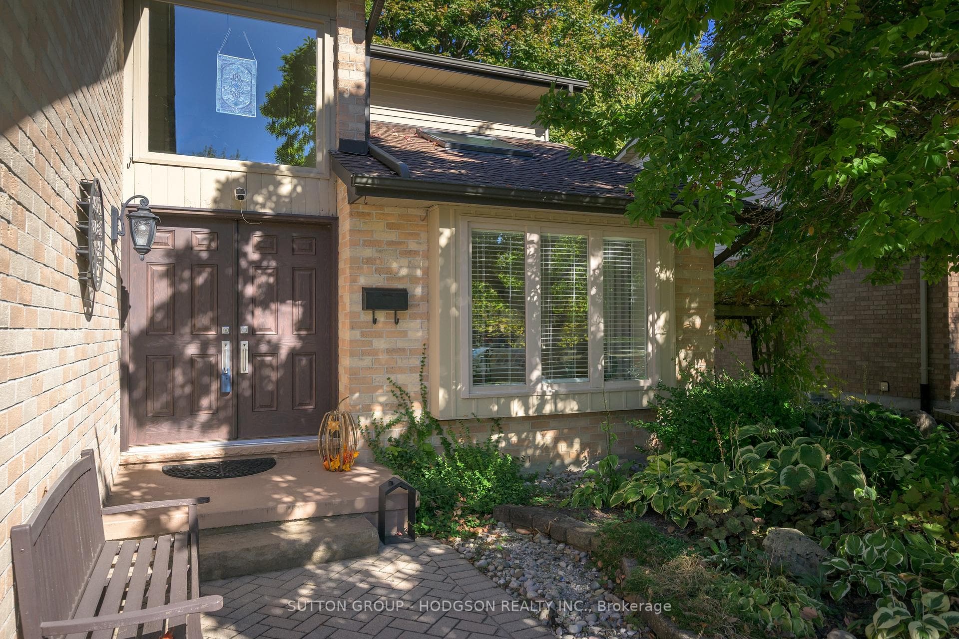 67 Mountainview Crescent photo 2