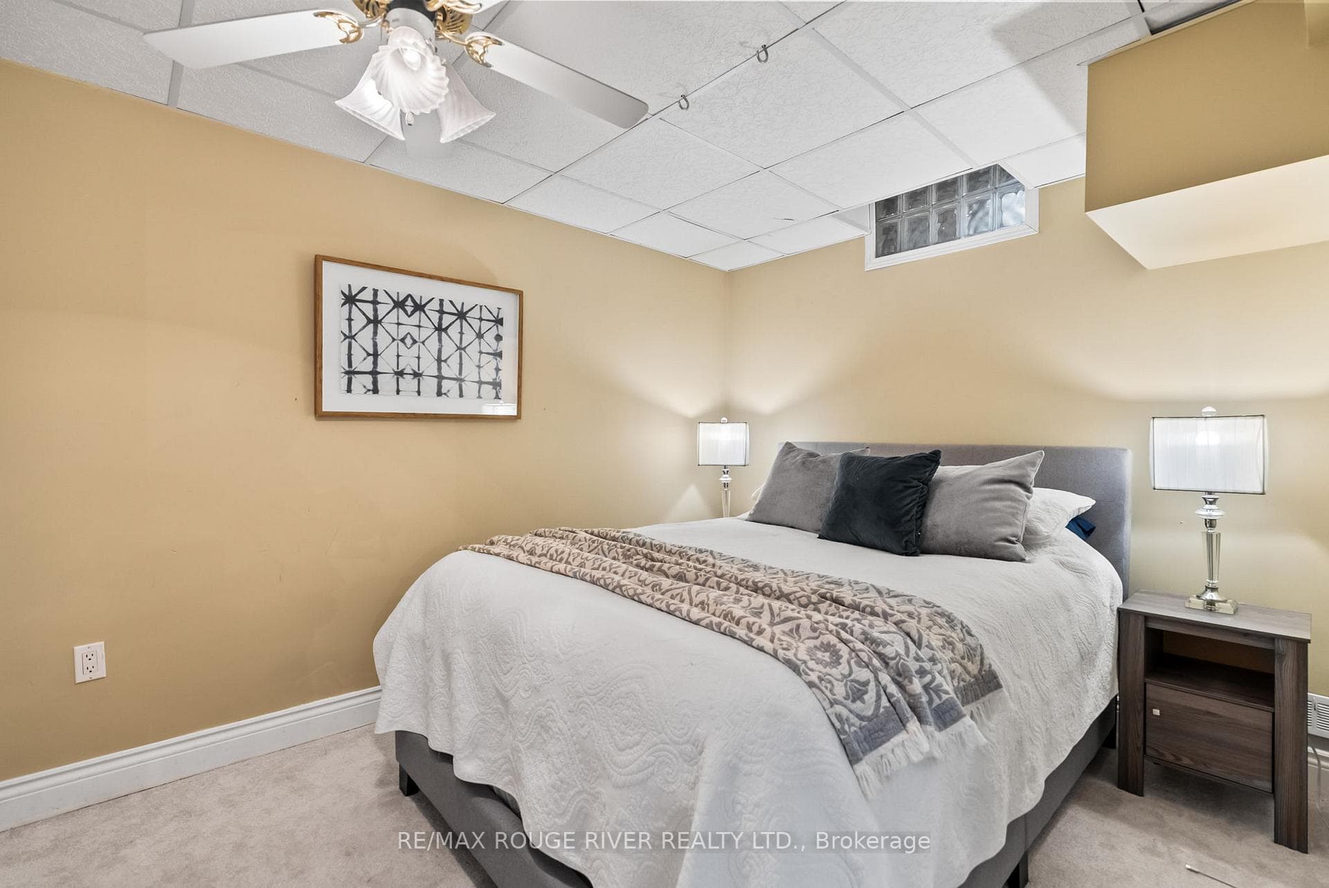 96 Deverell Street photo 42