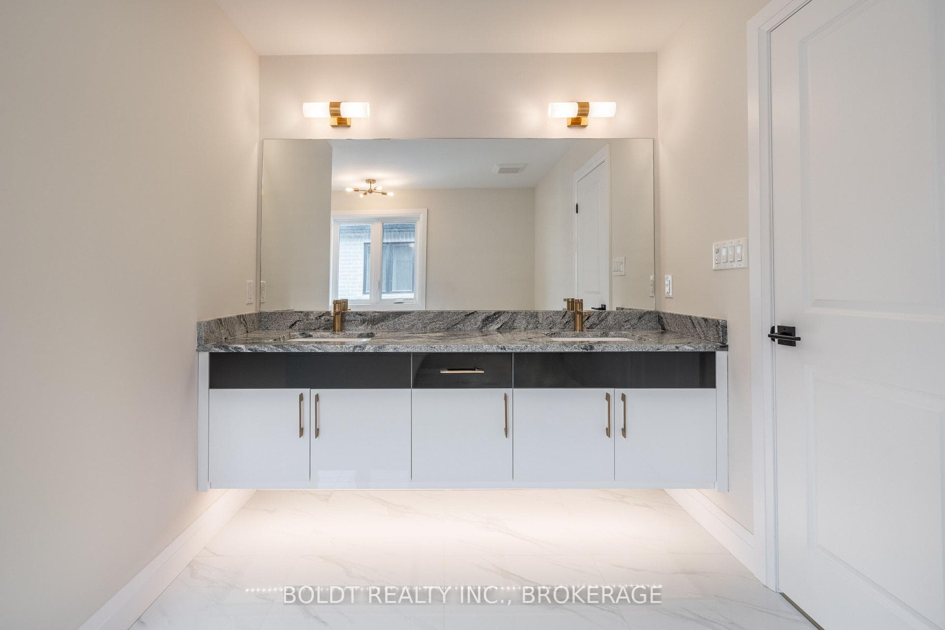 183 Walker Road photo 25