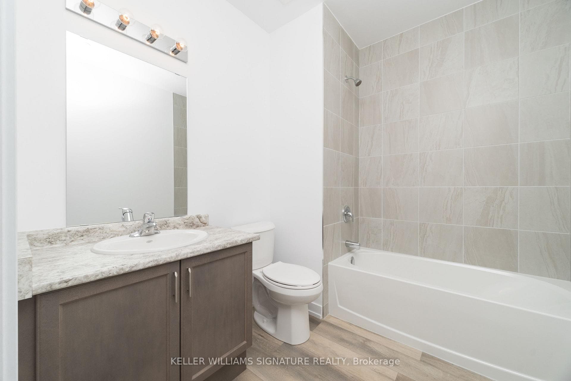 470 Dundas Street Unit 110 photo 10