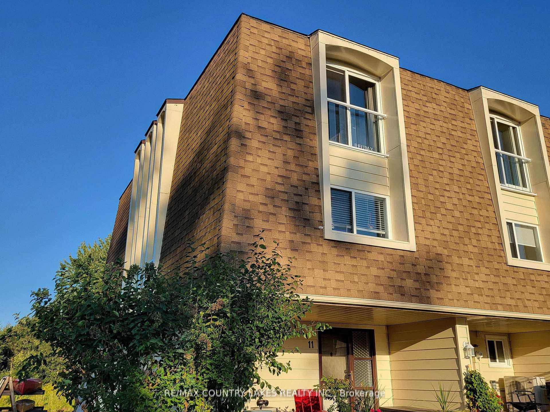 4 Paradise Boulevard Unit 11 photo 4