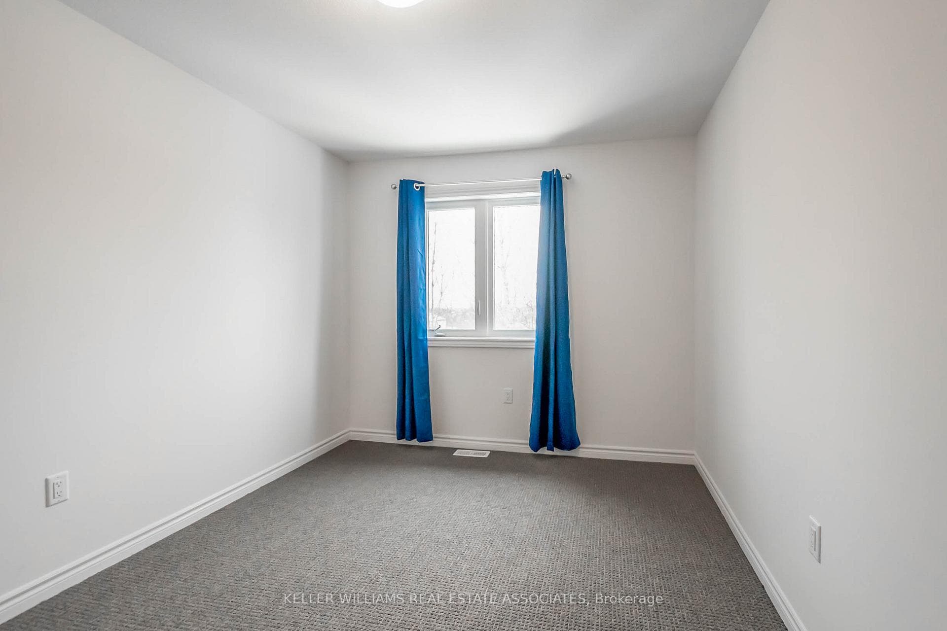 3981 Crown Street photo 16