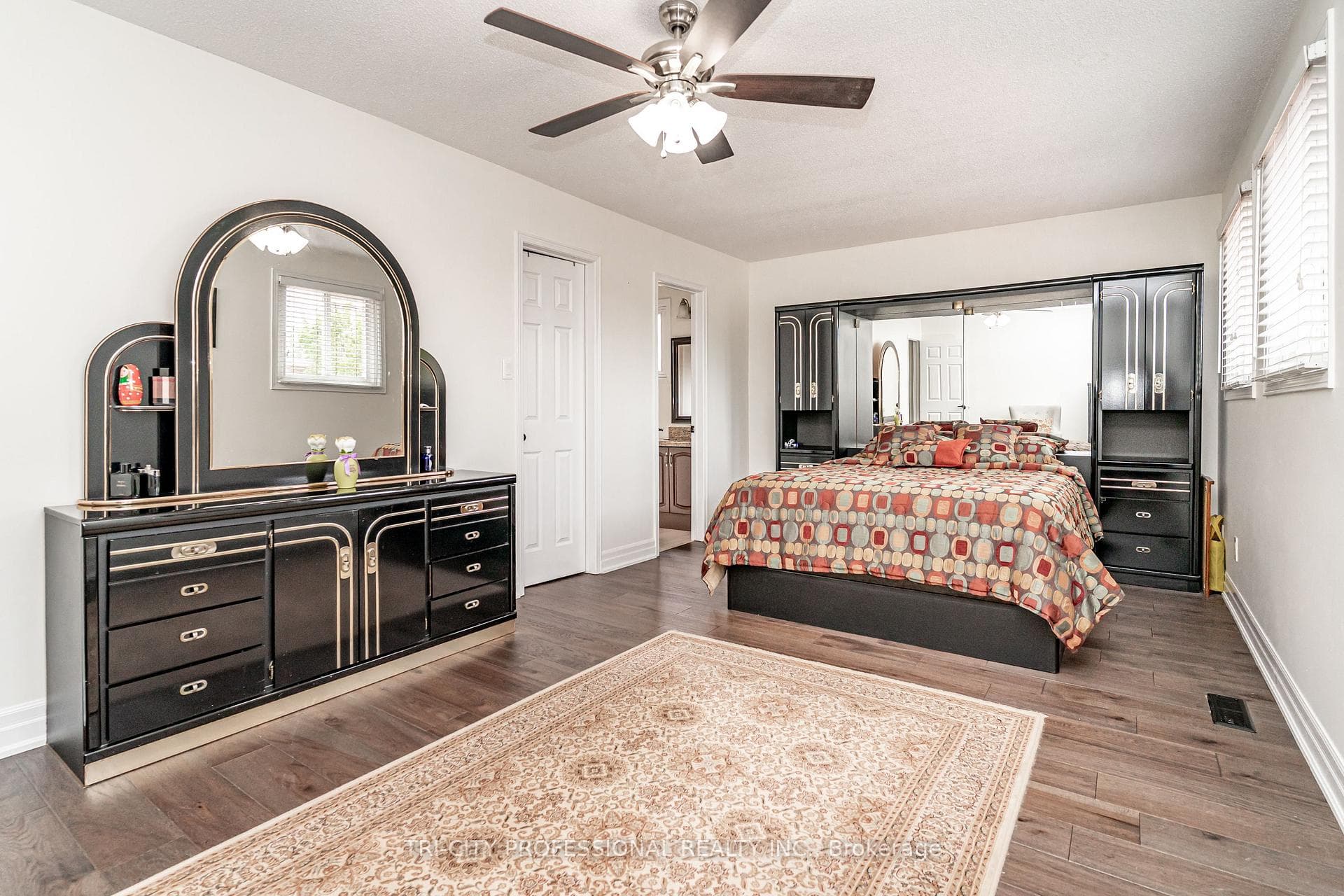 2 Burnley Place photo 23
