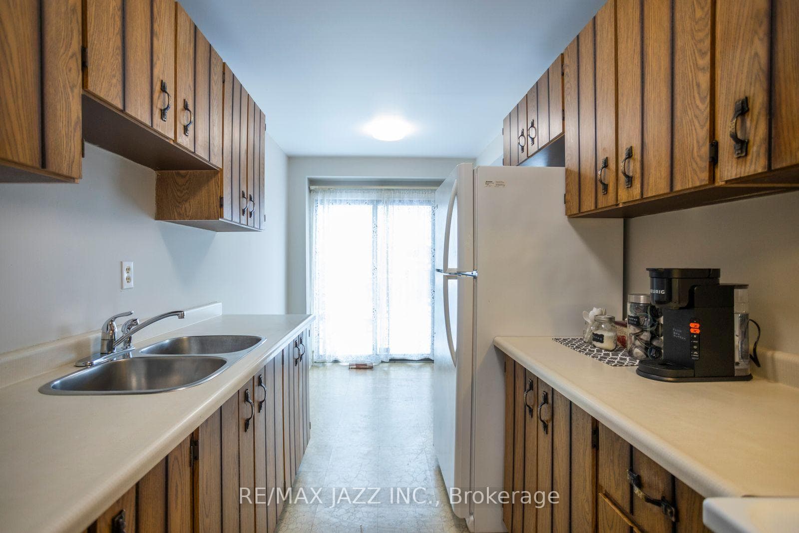 77 Caronia Square photo 11