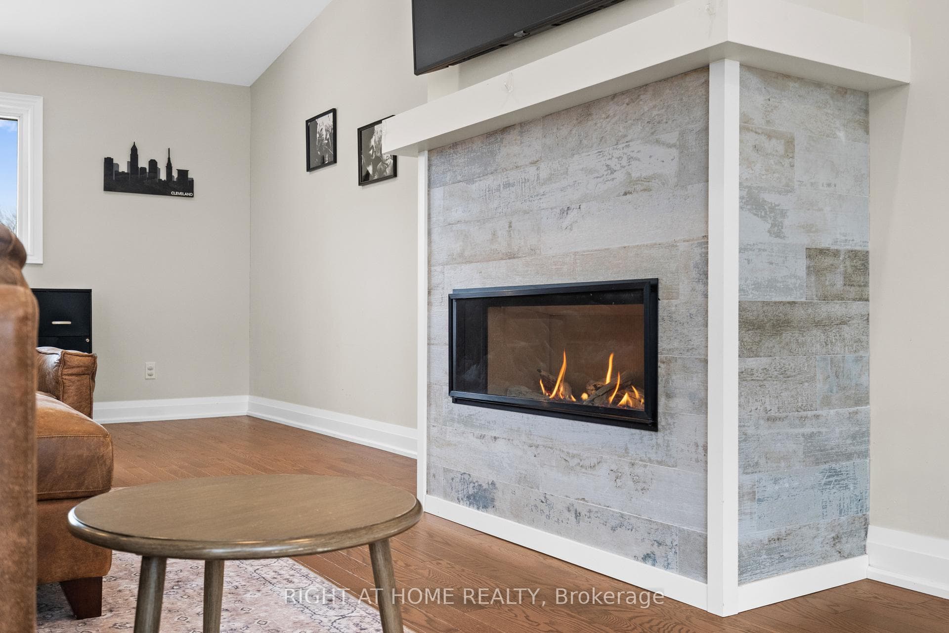 41 Amberly Boulevard photo 25