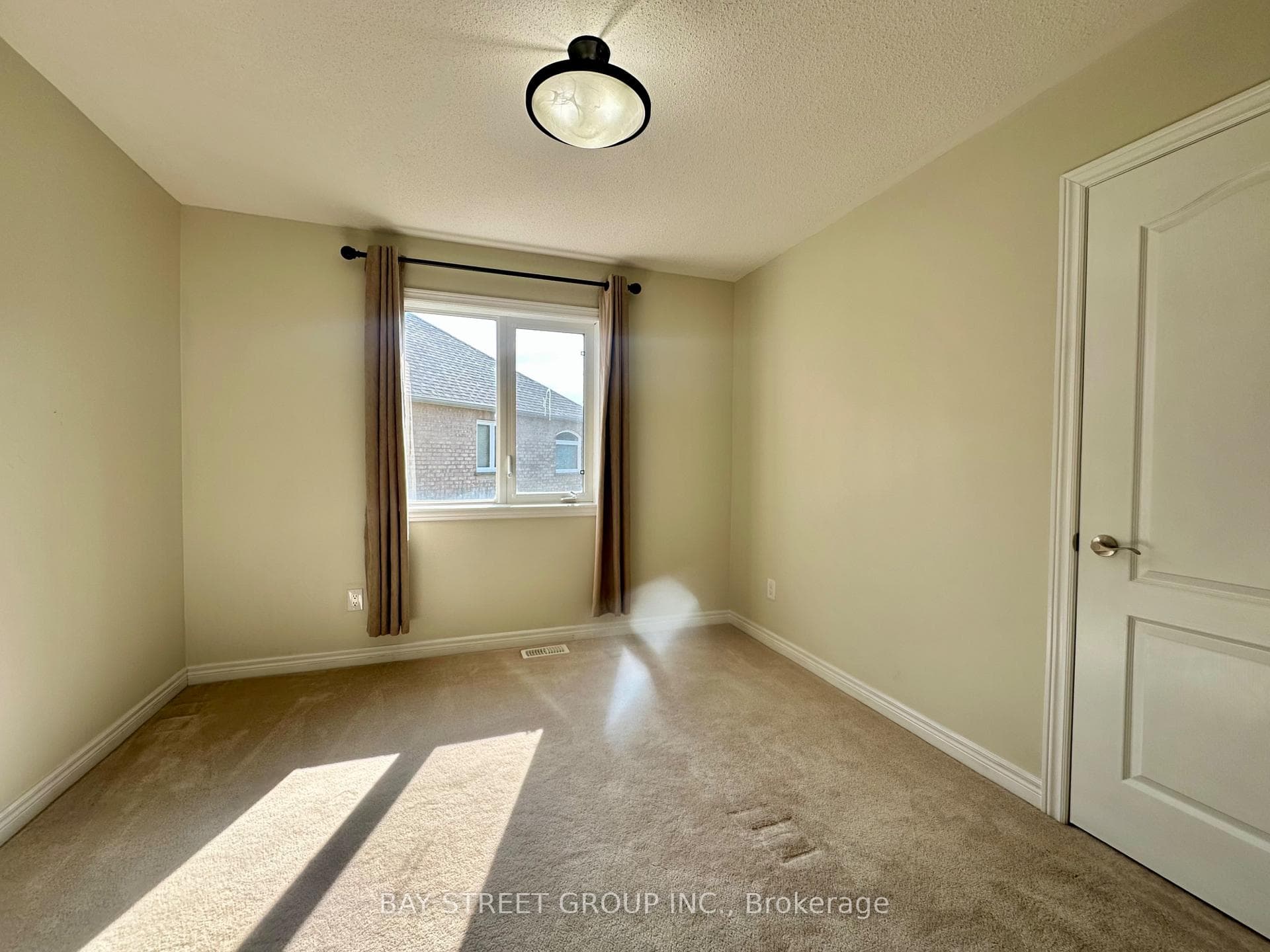 45 Florelle Drive photo 14