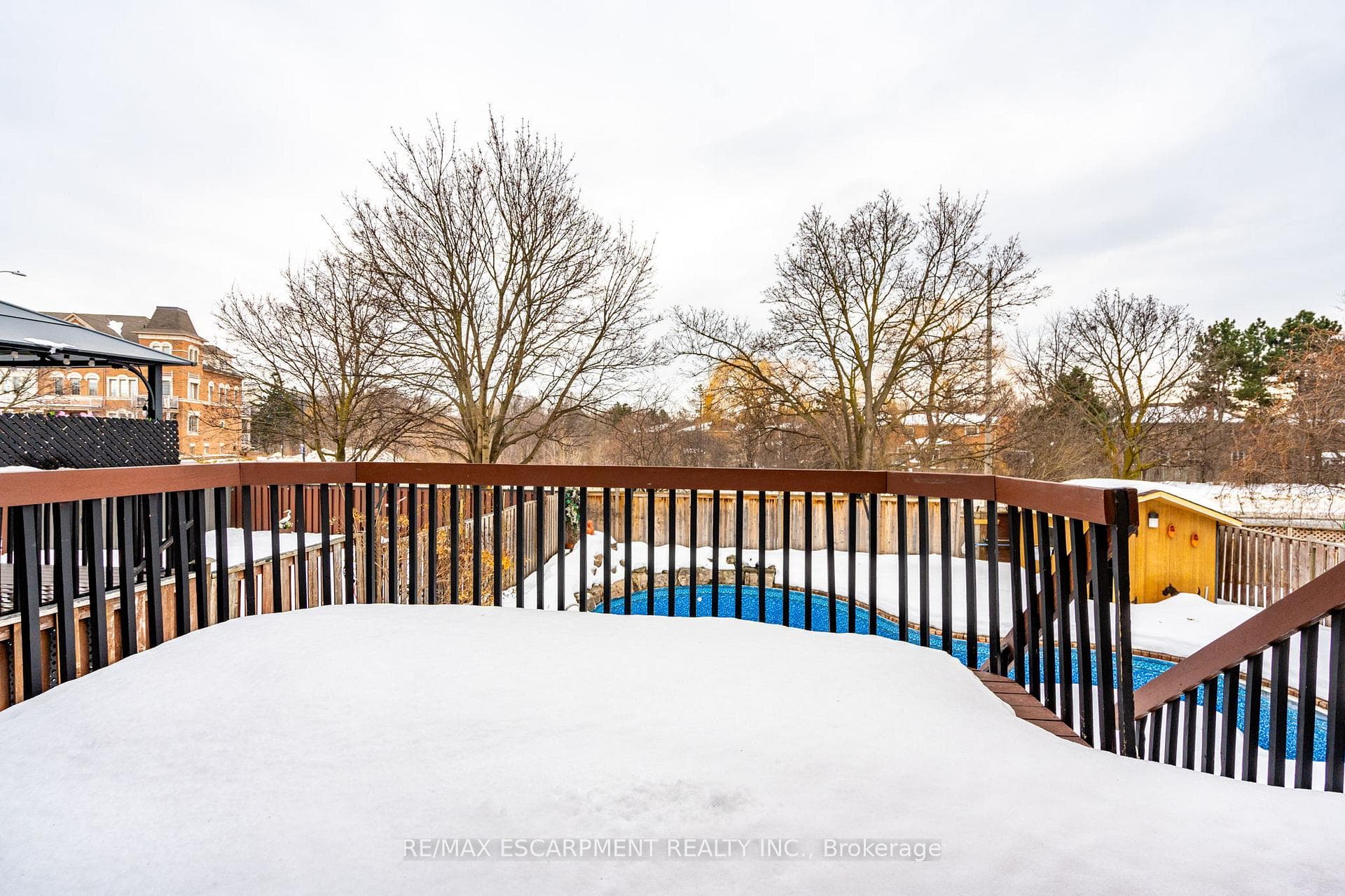 104 Lord Simcoe Drive photo 41