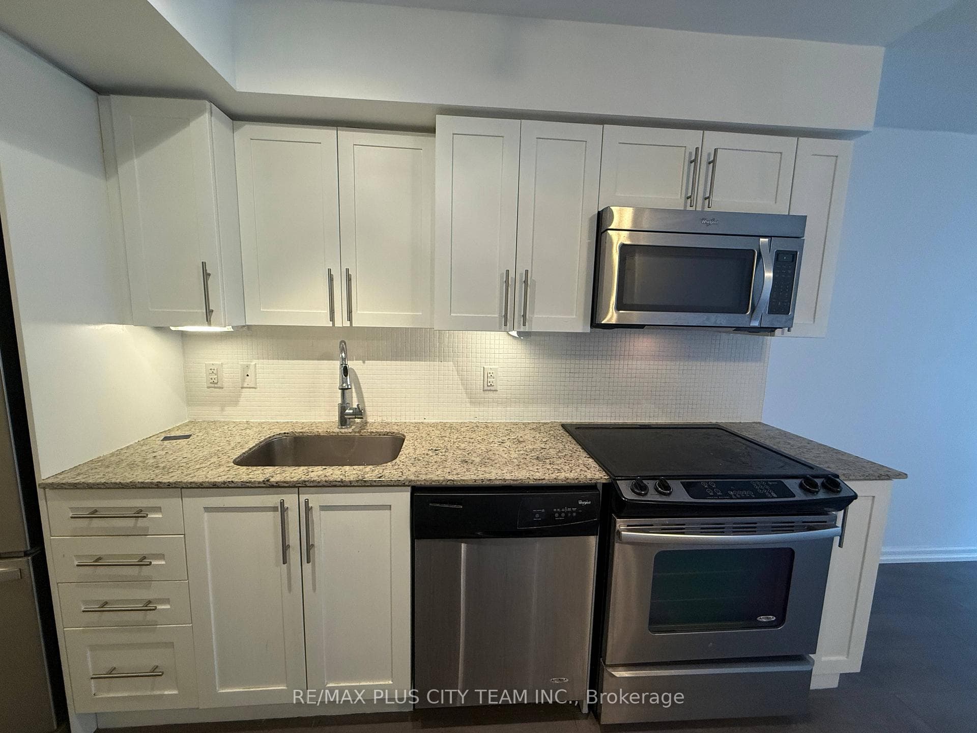 38 Grand Magazine Street Unit 1542 photo 4