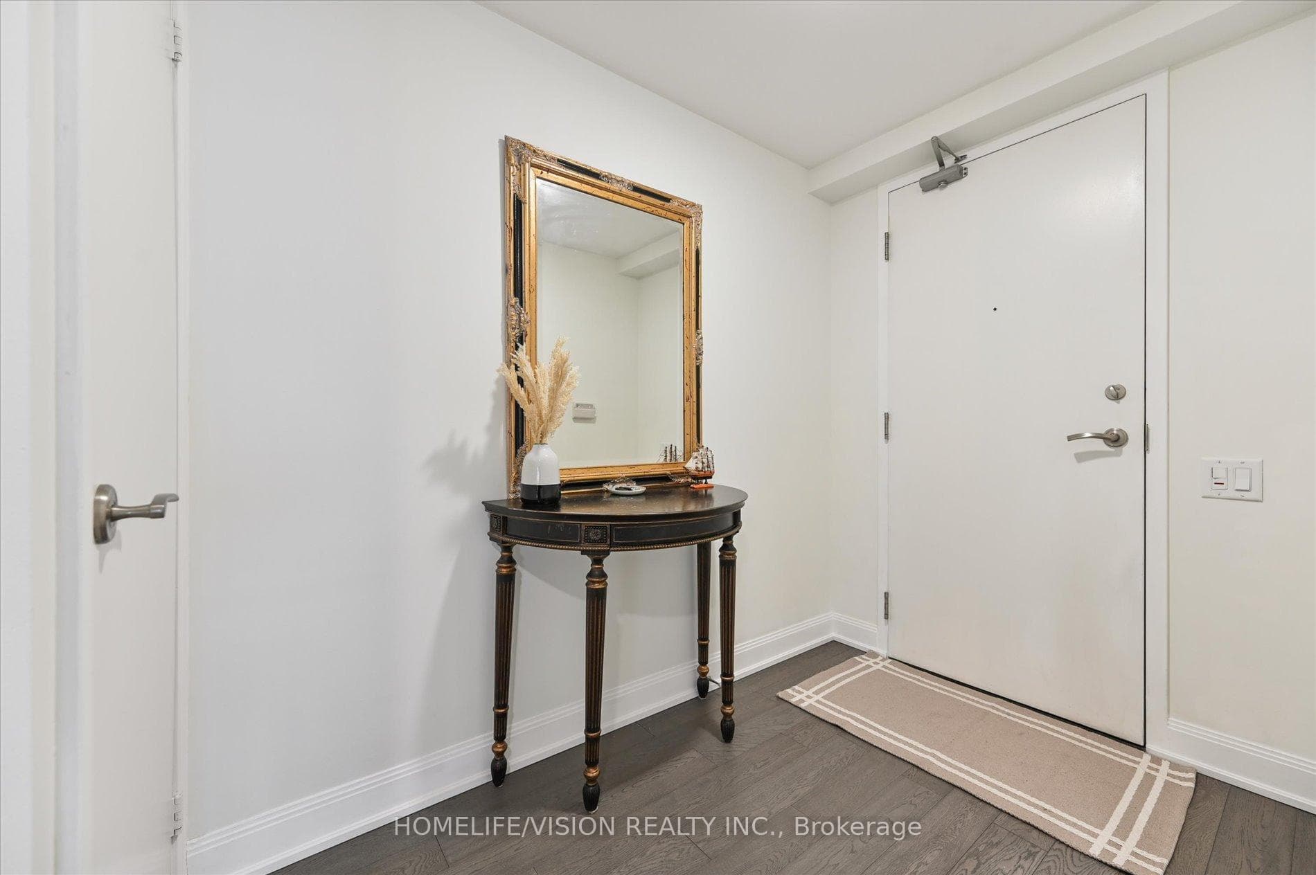 2191 Yonge Street Unit 3208 photo 8