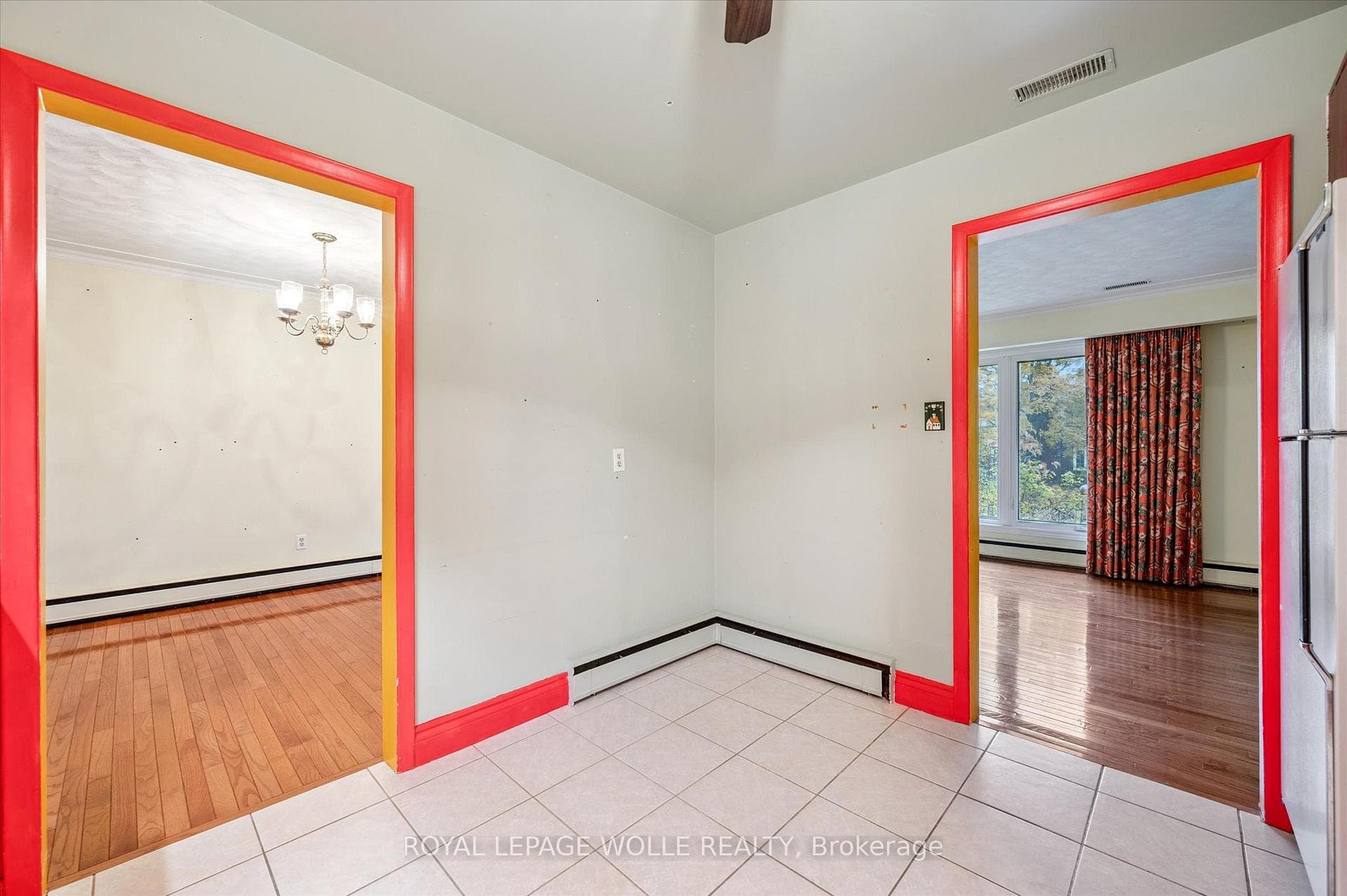1 Marketa Crescent photo 24