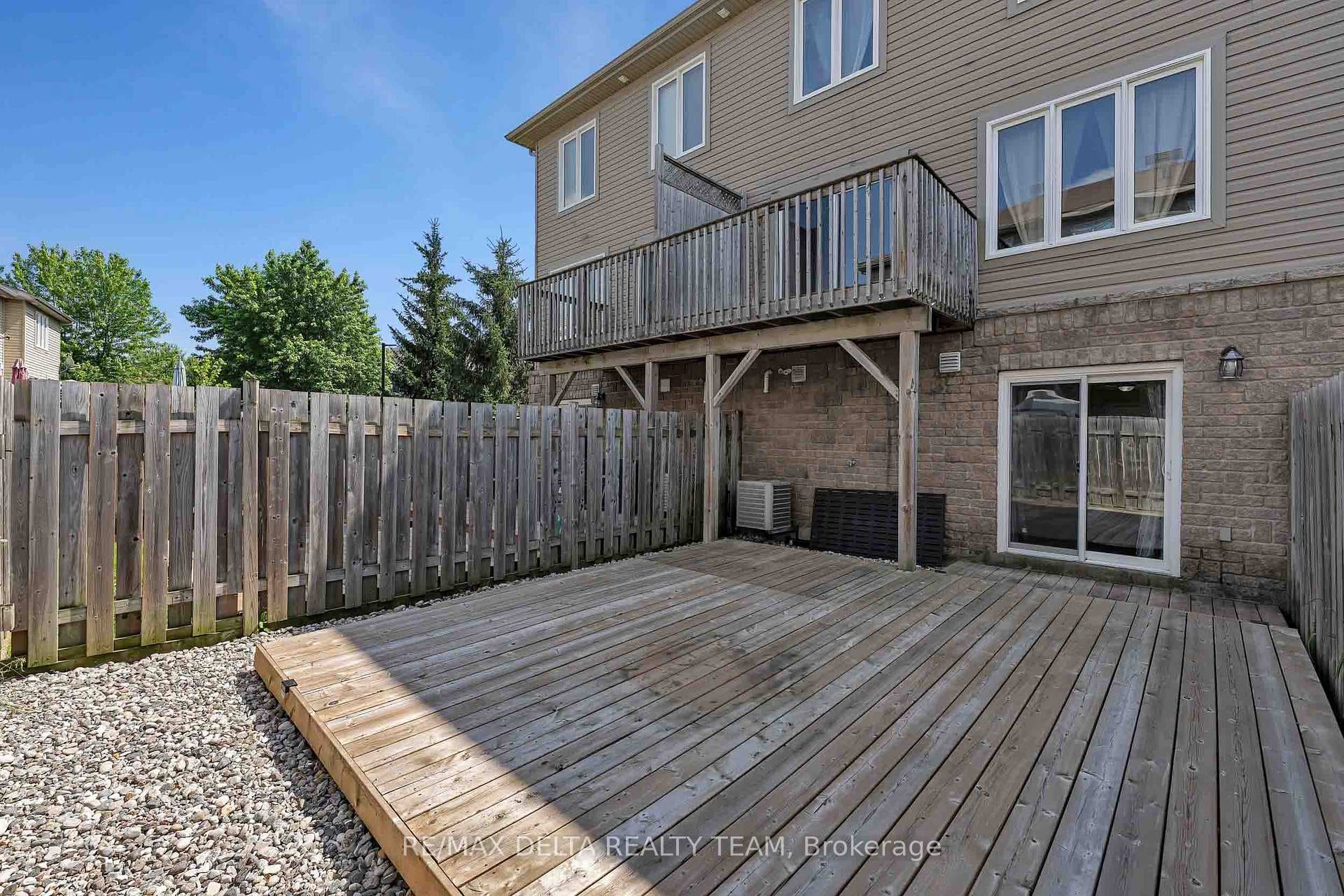 412 VAN BUREN Street photo 40