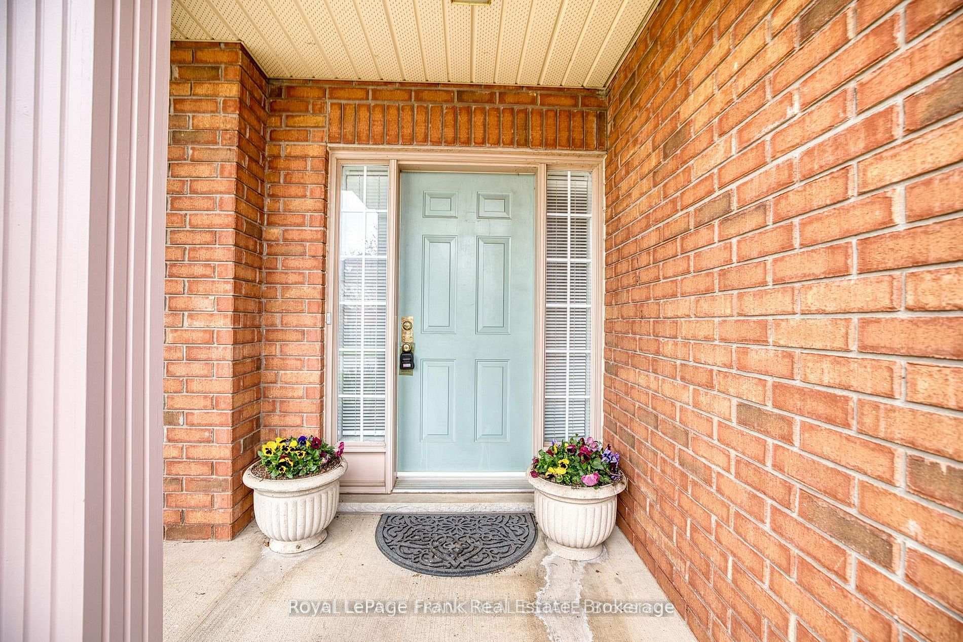 4112 Walcot Court photo 2
