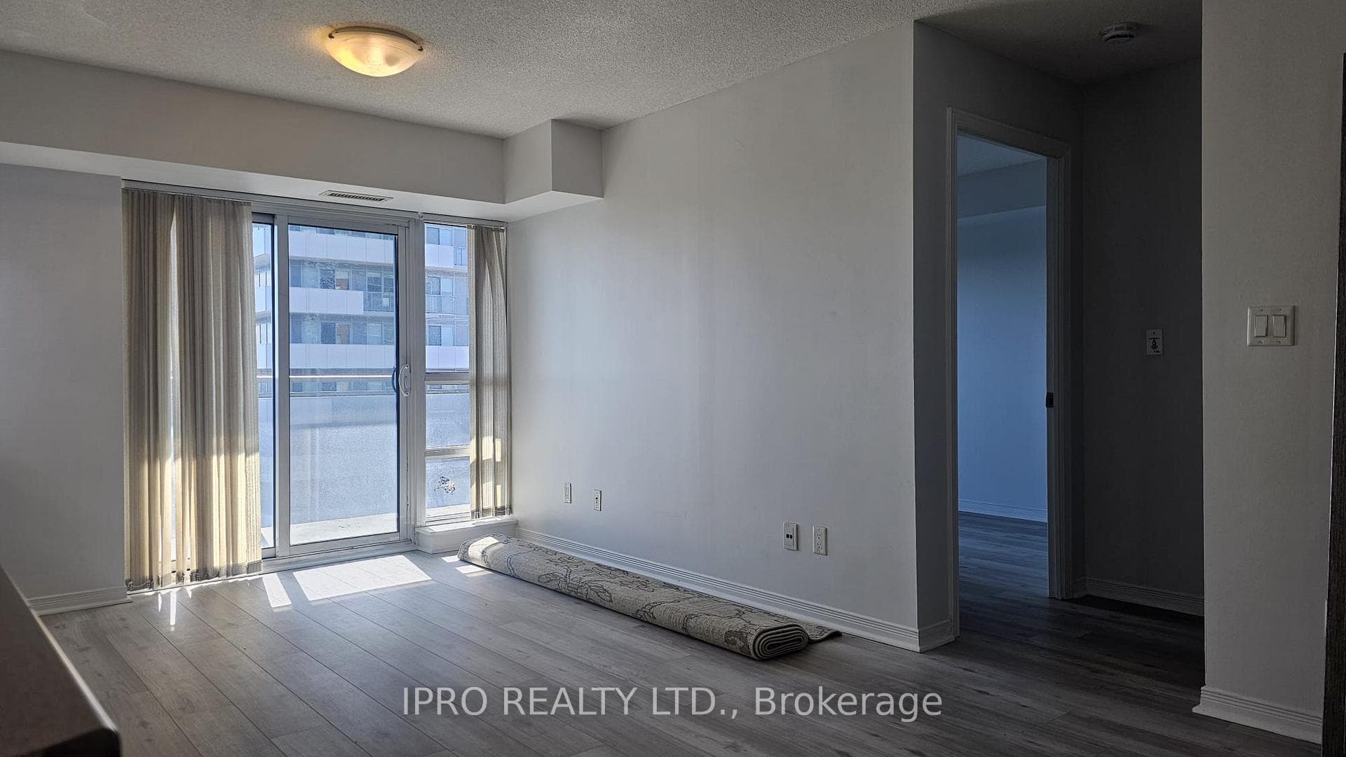 215 Queen Street Unit 1805 photo 15