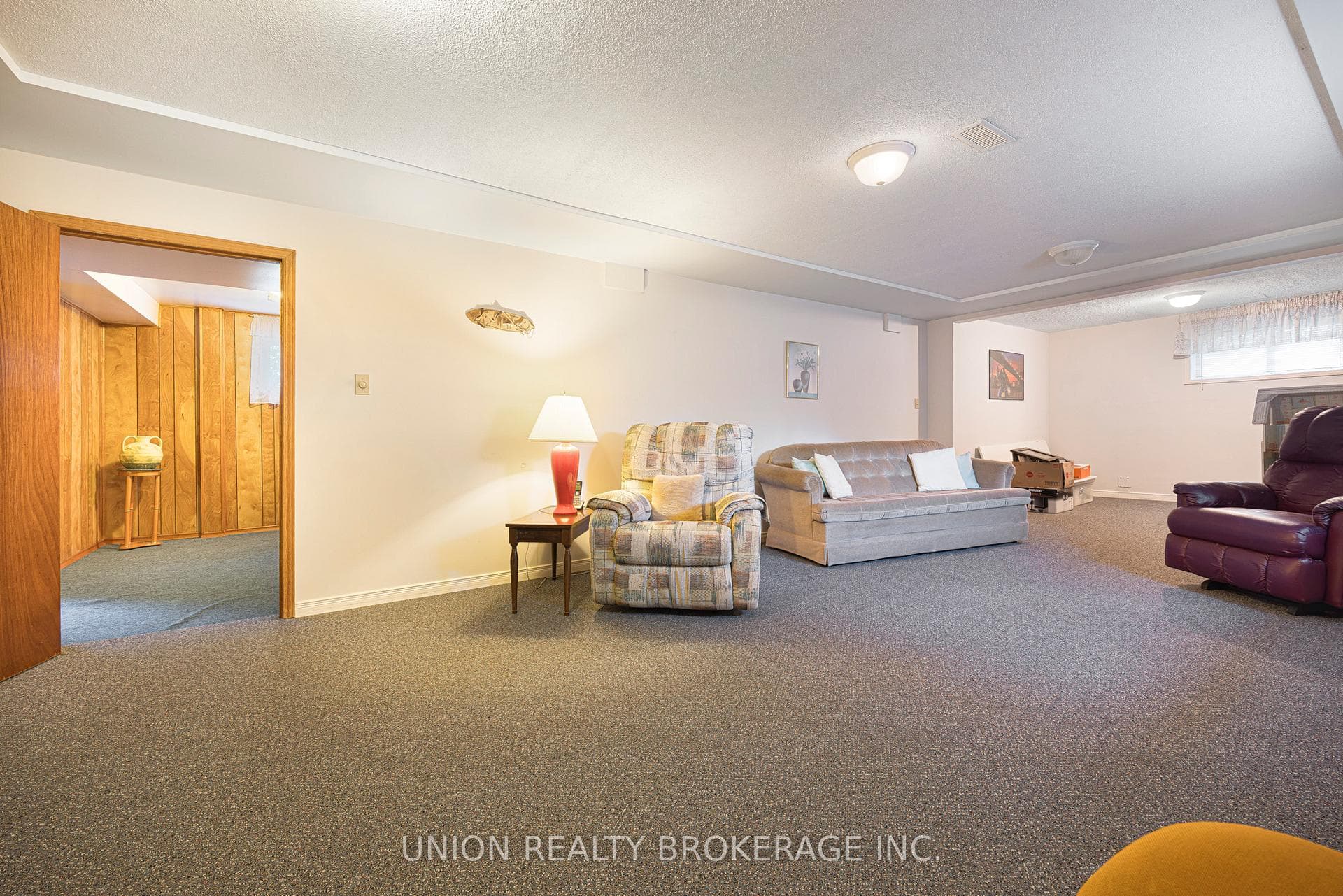 64 Rodda Boulevard photo 20