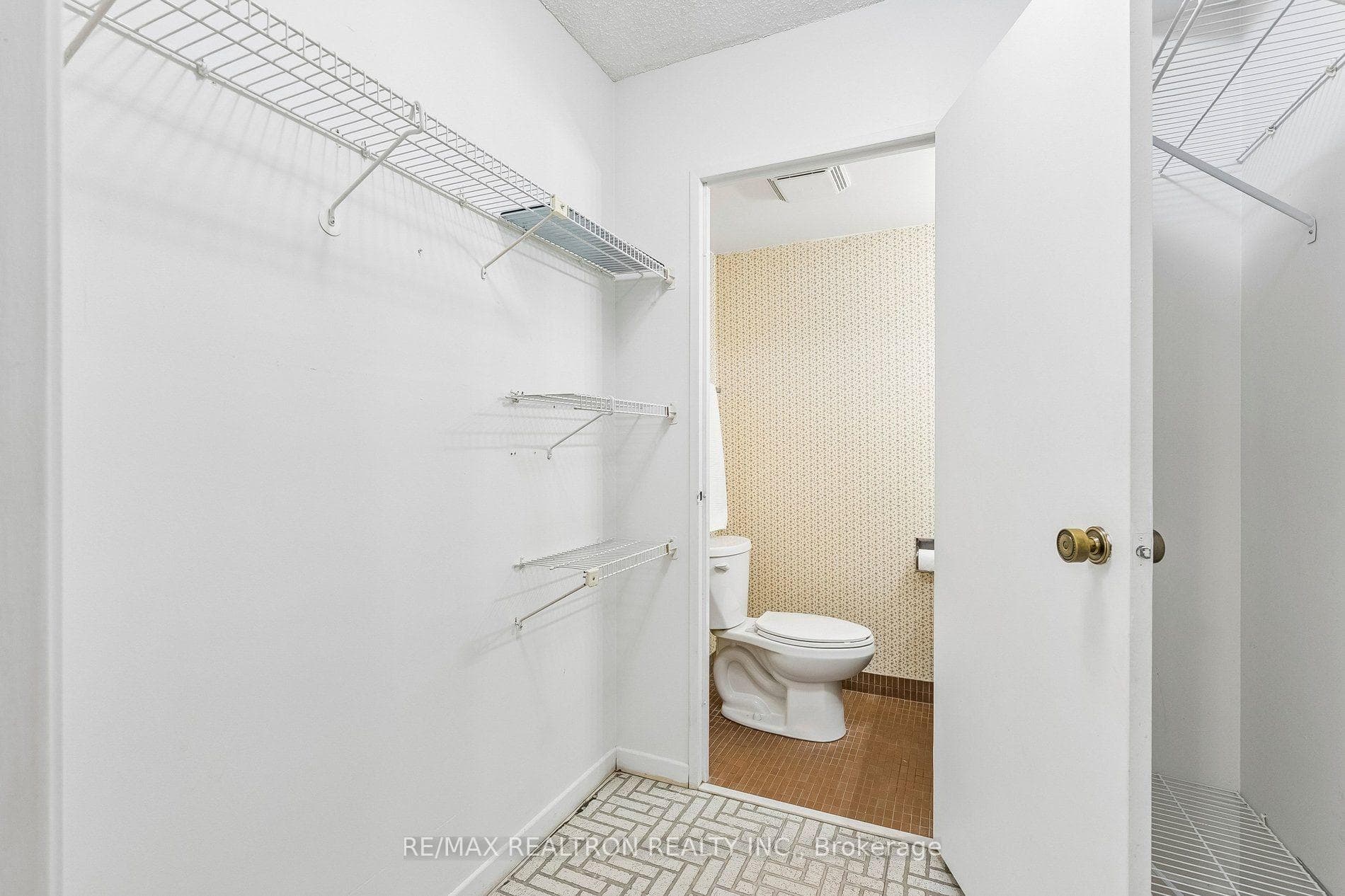1111 Steeles Avenue Unit 307 photo 25
