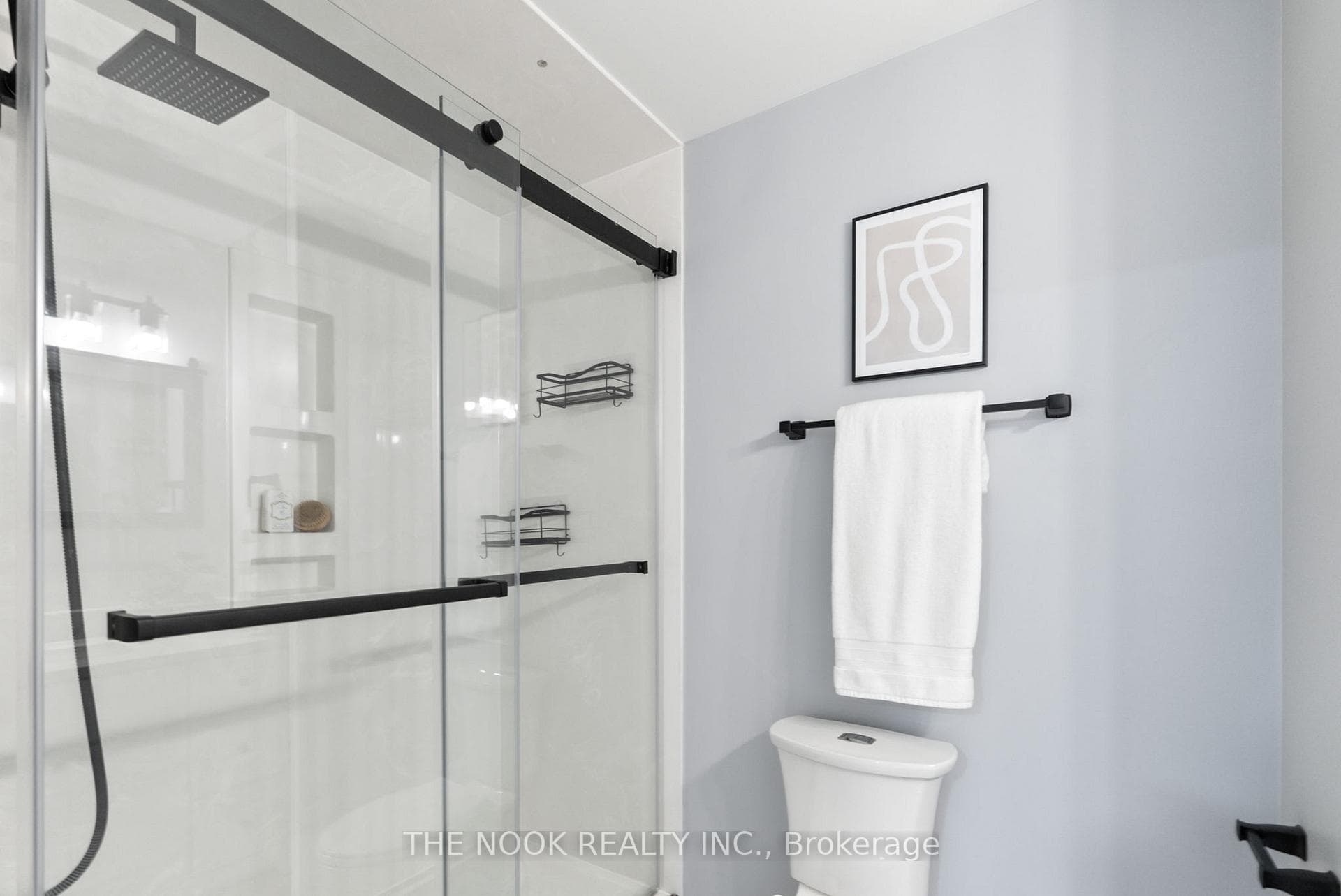 10 Bassett Boulevard Unit 1 photo 26