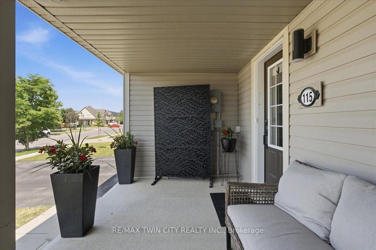 115 English Lane photo 5