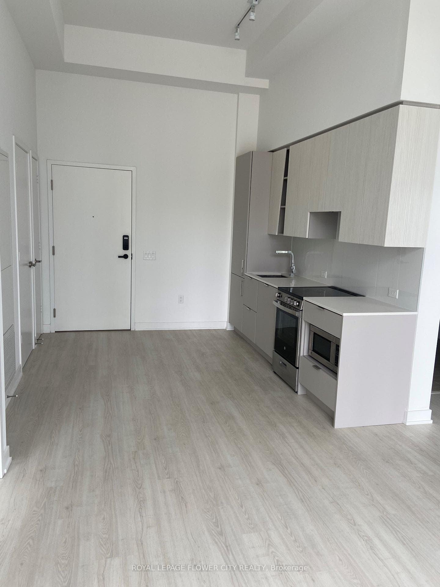 3883 Quartz Road Unit 612 photo 2